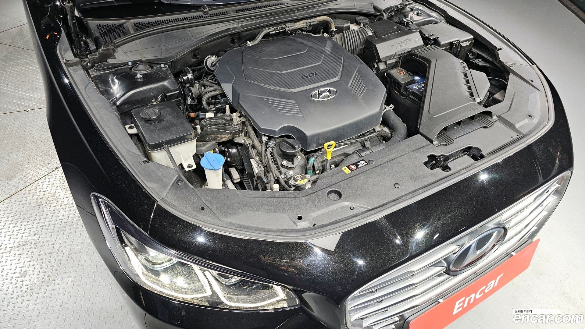 Main__Slider__Photo:Grandeur Hyundai 2017.5-5