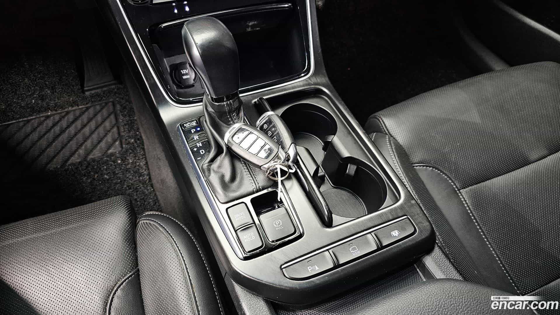 Grandeur Hyundai 2017.5-INNER-009