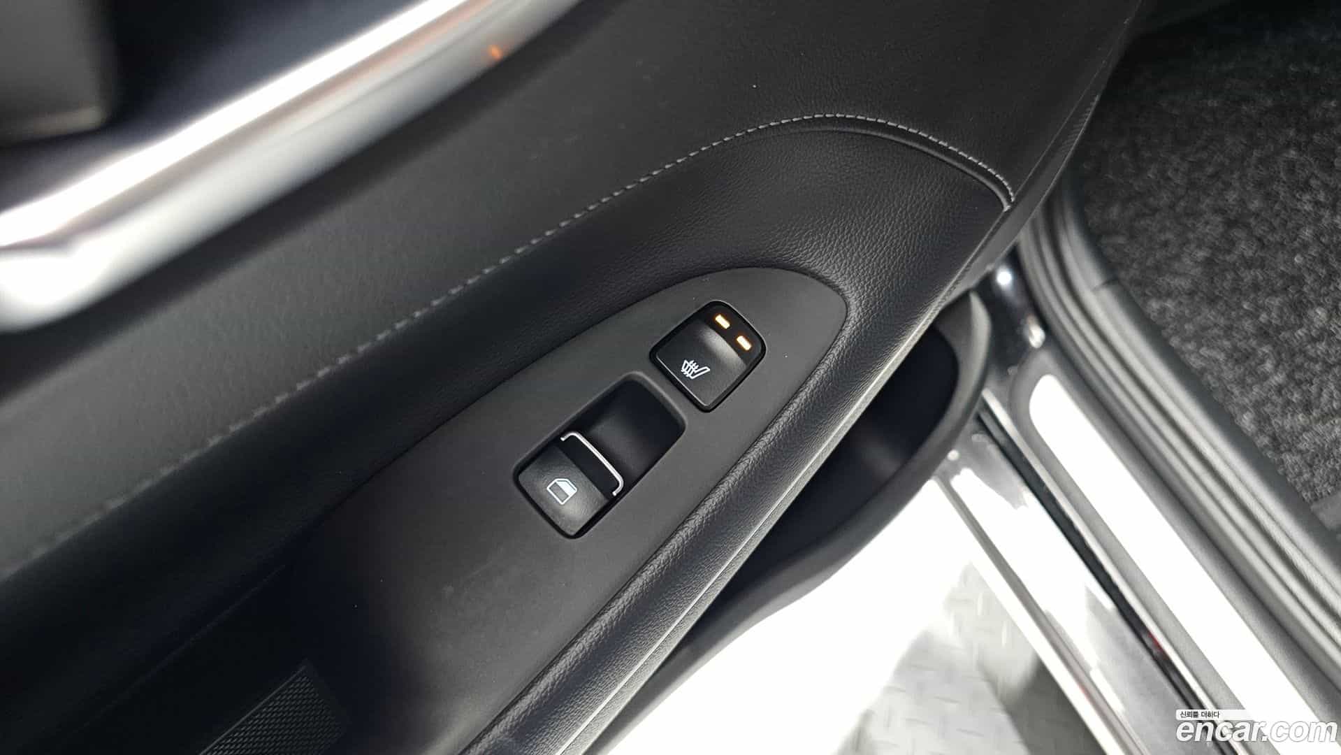 Grandeur Hyundai 2017.5-OPTION-021