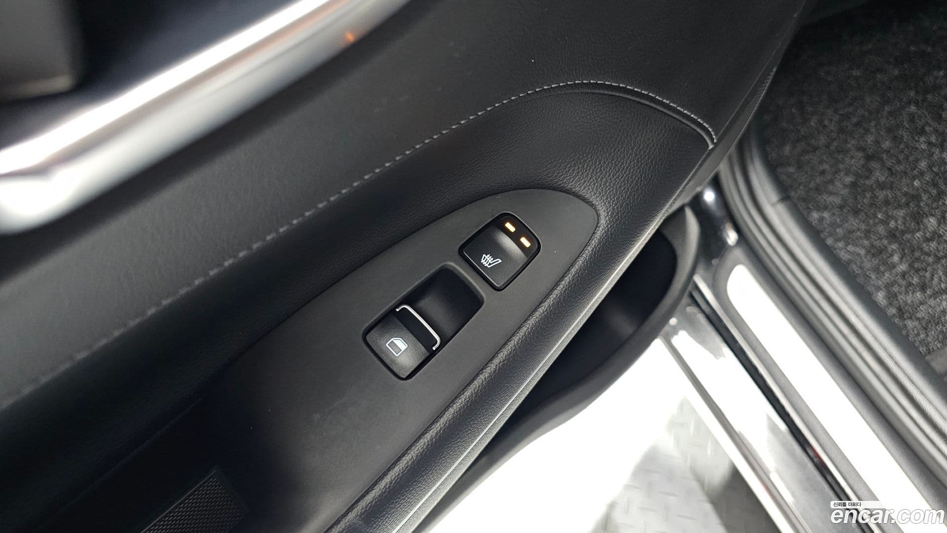 Main__Slider__Photo:Grandeur Hyundai 2017.5-16