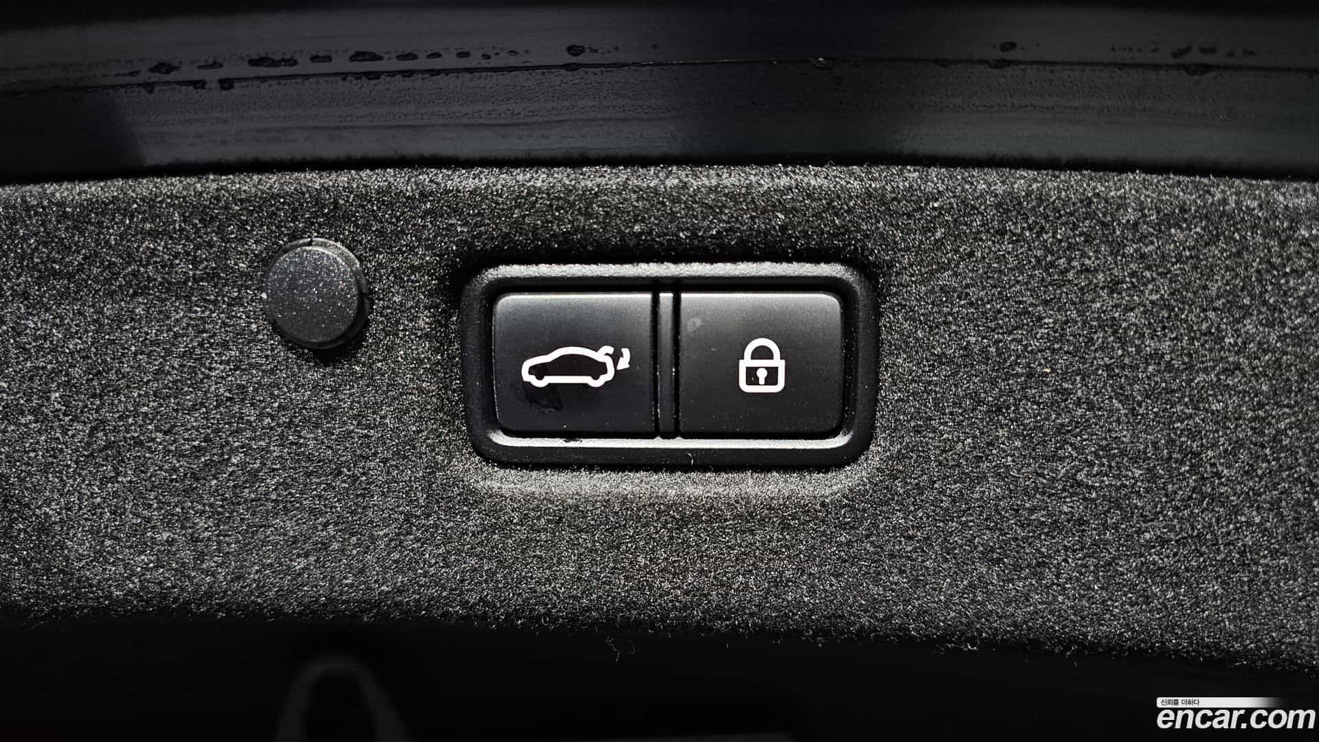 Grandeur Hyundai 2017.5-OPTION-024