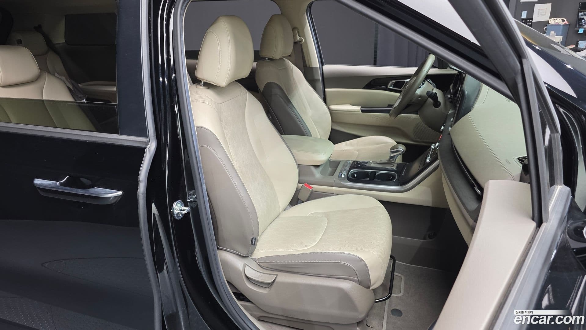 Main__Slider__Photo:Canival Kia 2020.10-11