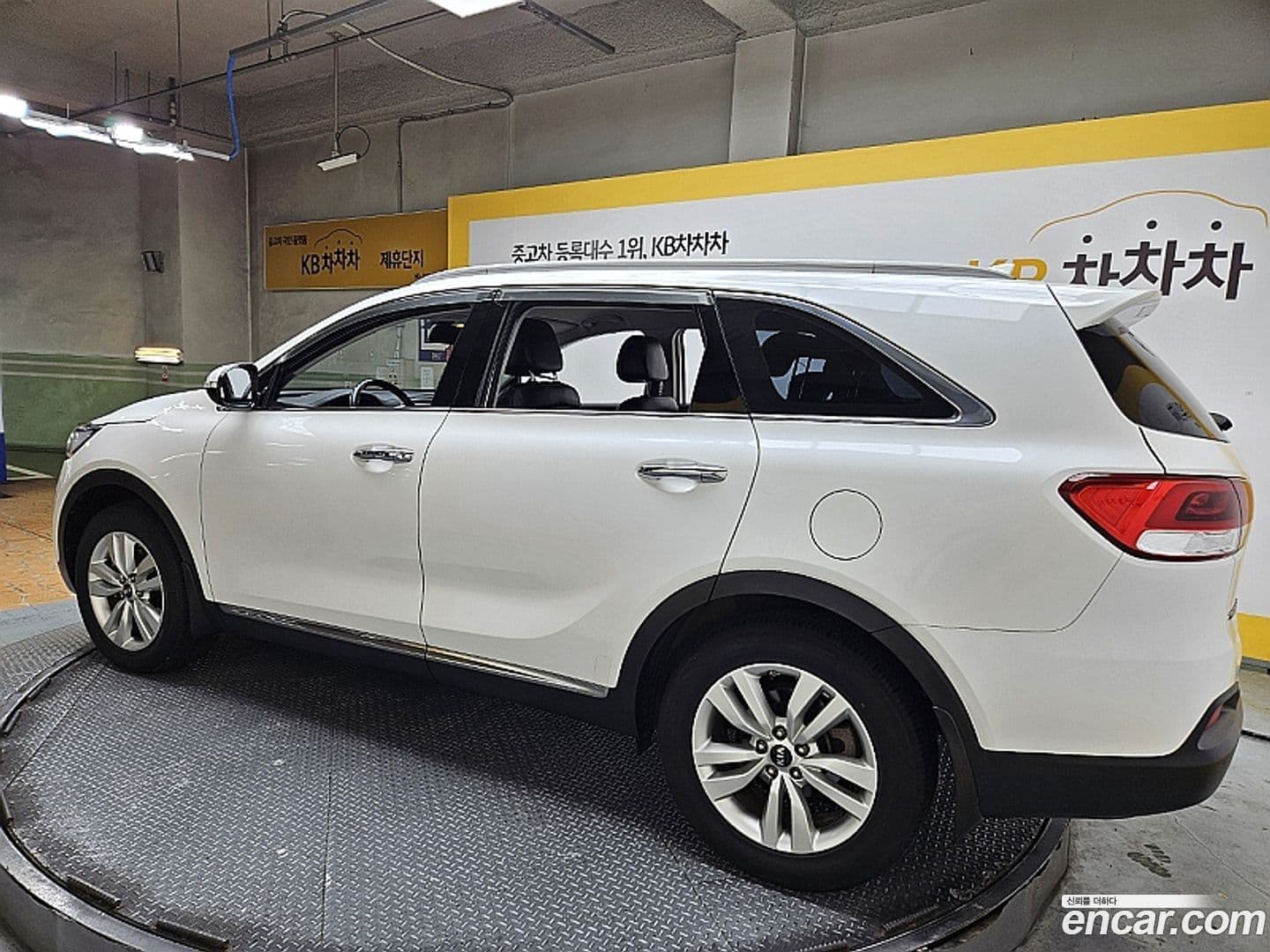 Main__Slider__Photo:Sorento Kia 2016.3-2