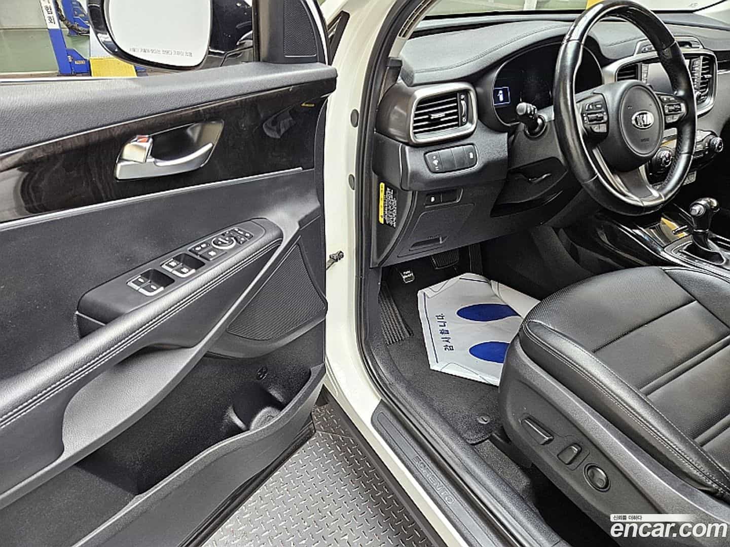 Sorento Kia 2016.3-OUTER-005