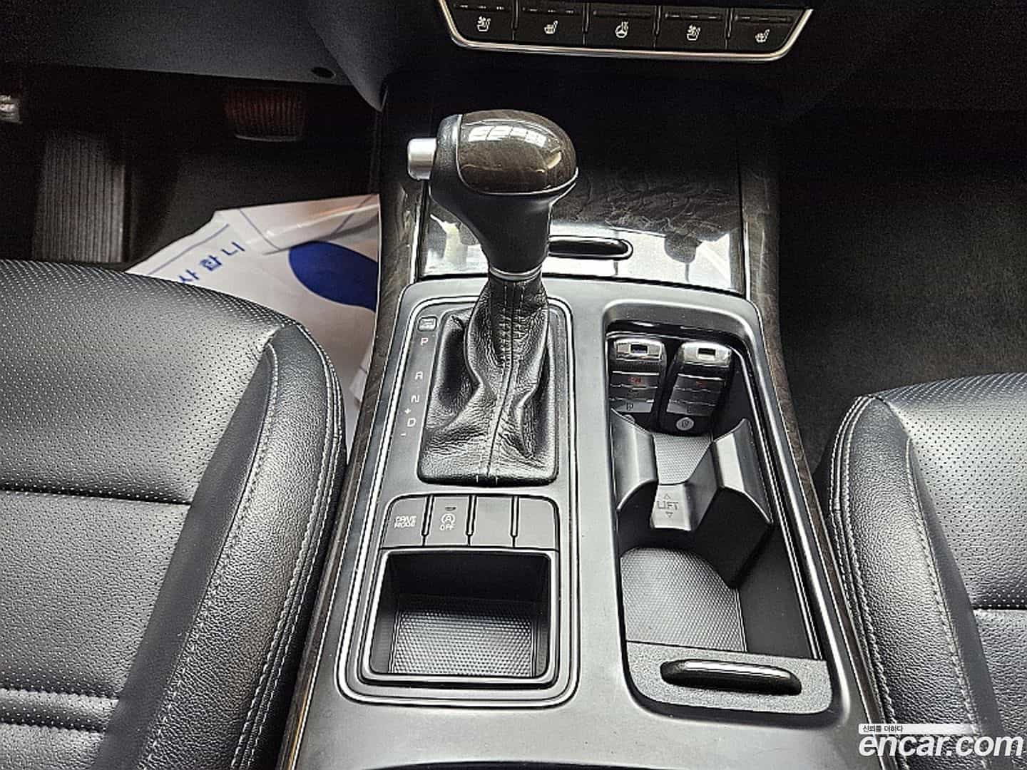 Sorento Kia 2016.3-INNER-010