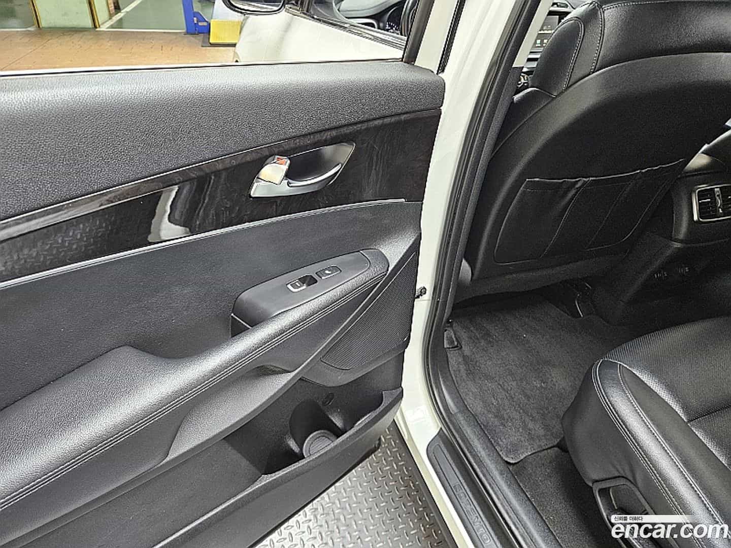 Sorento Kia 2016.3-OPTION-016