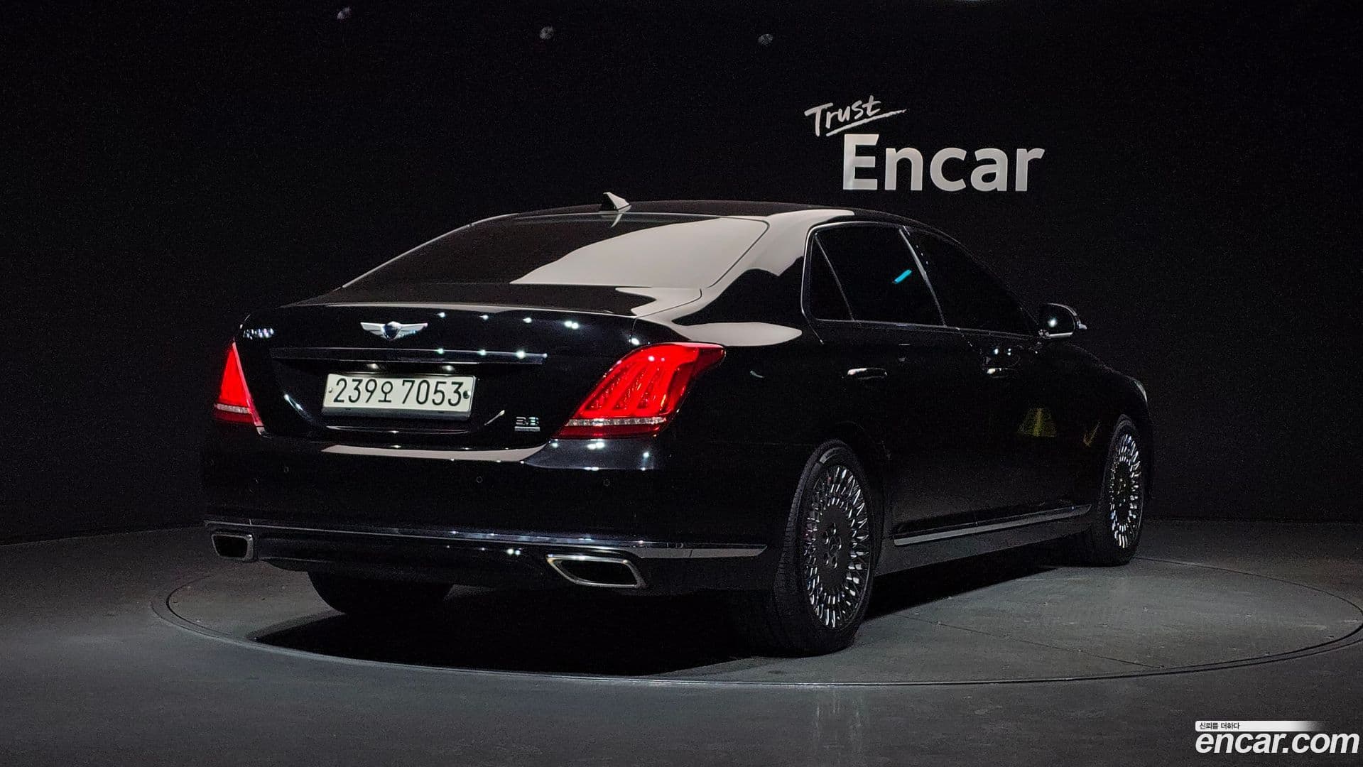 Main__Slider__Photo:EQ900 Genesis 2017.6-1