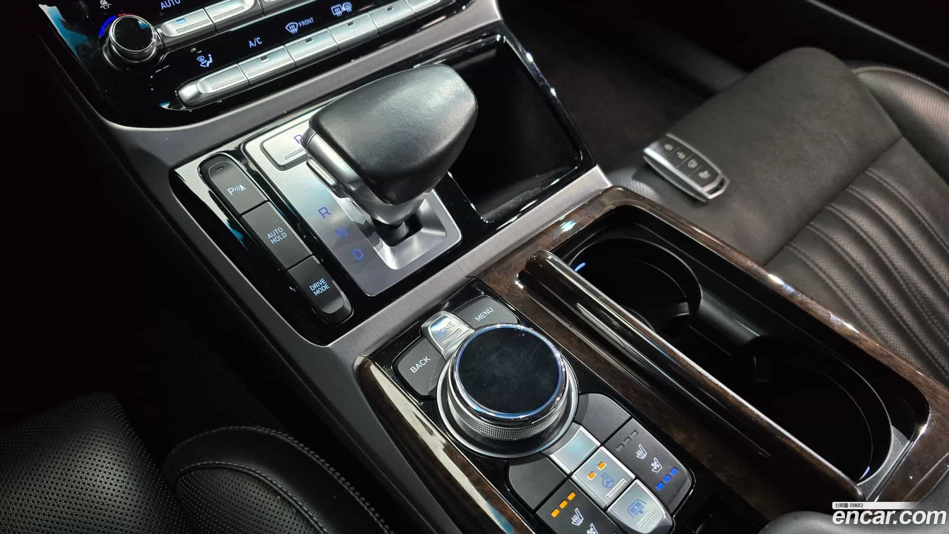 EQ900 Genesis 2017.6-INNER-009