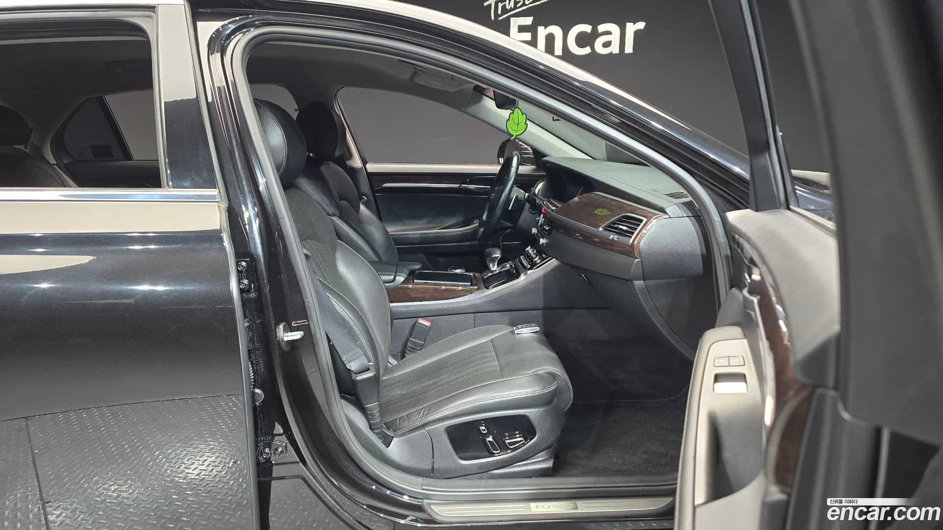 EQ900 Genesis 2017.6-INNER-010