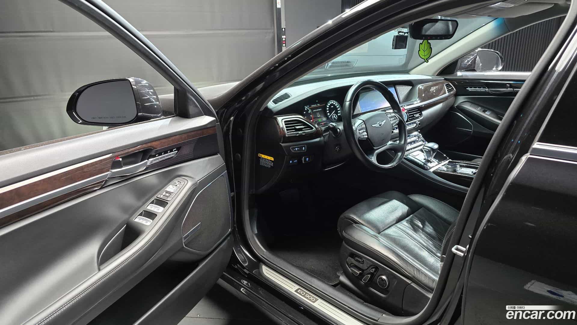 EQ900 Genesis 2017.6-OPTION-015