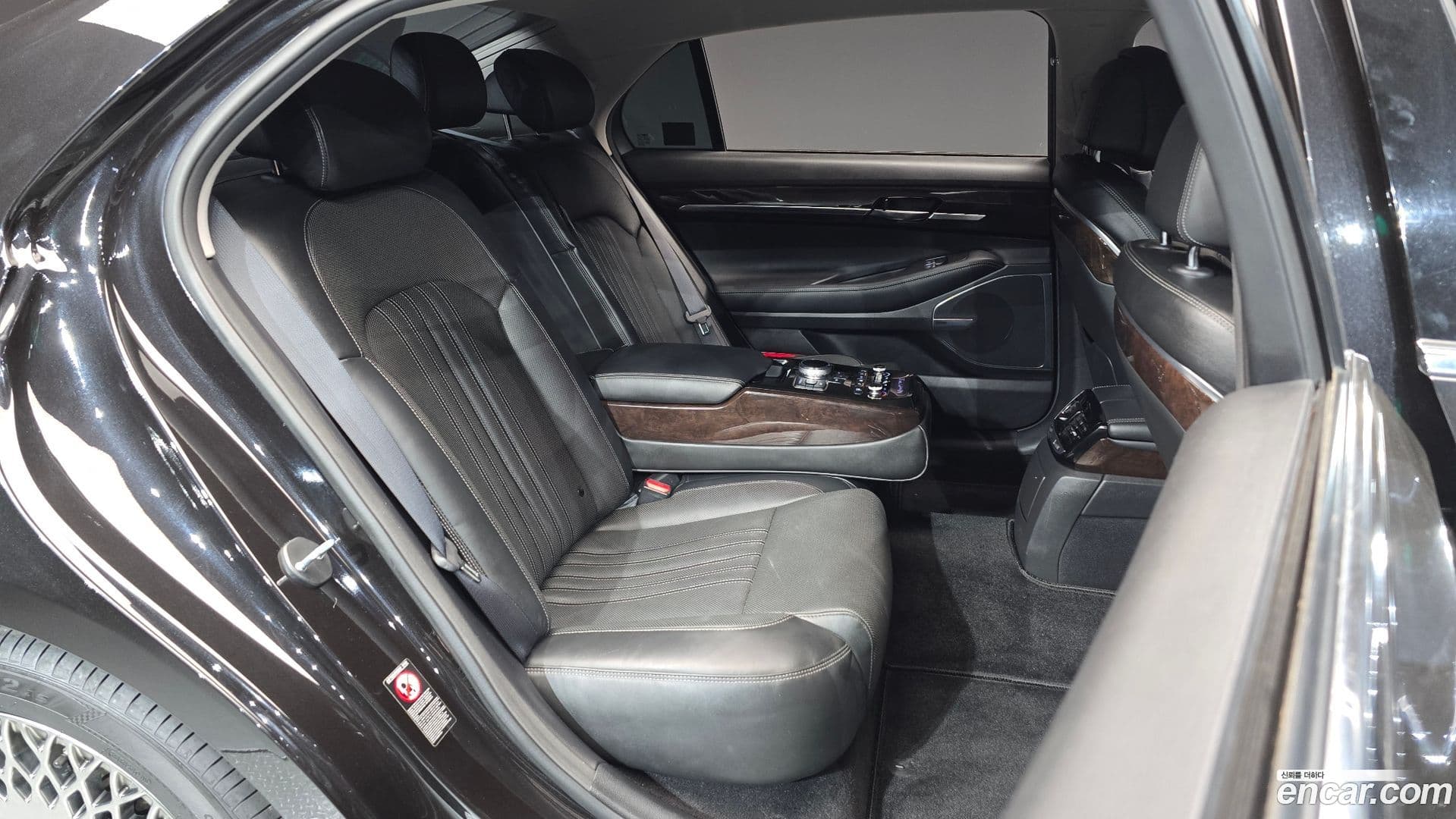 Main__Slider__Photo:EQ900 Genesis 2017.6-11