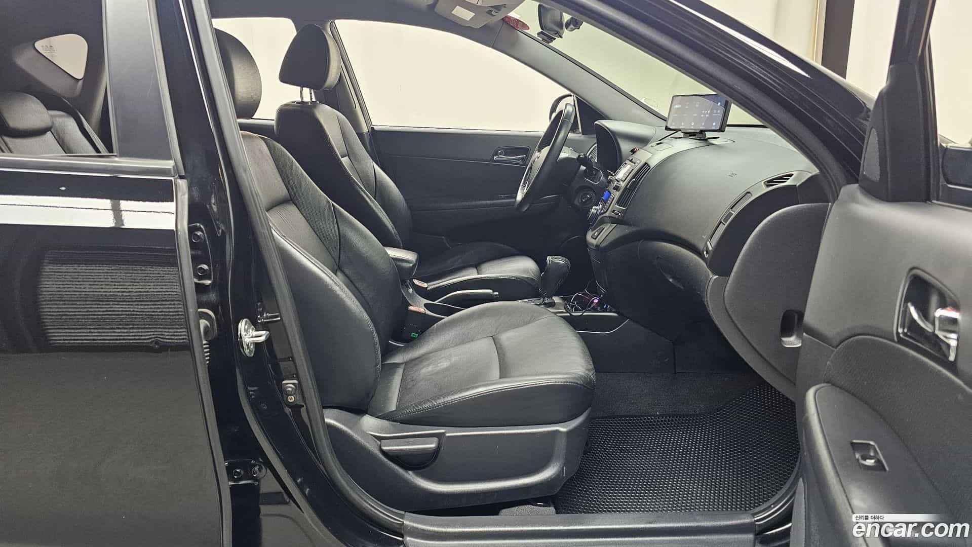 i30 Hyundai 2010.1-OPTION-015