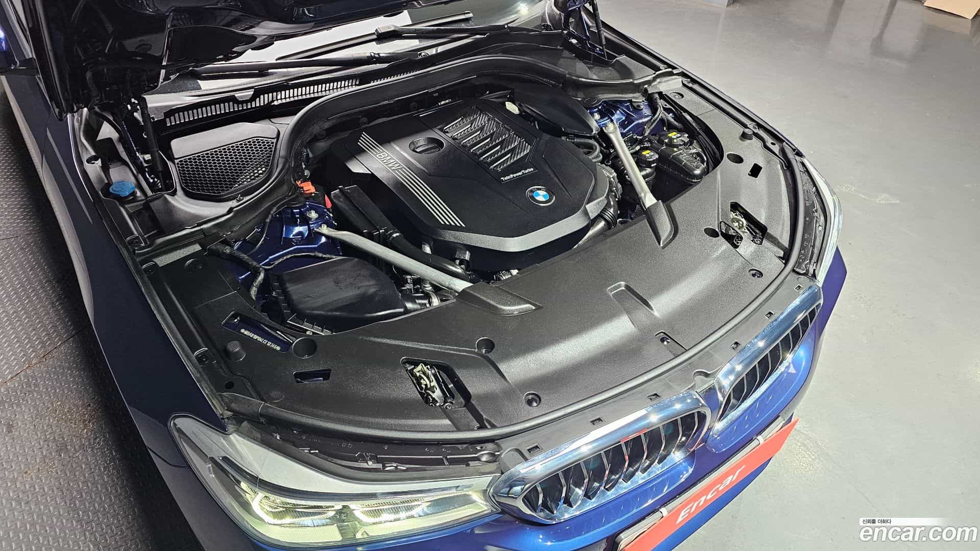 Gran Turismo BMW 2020.2-INNER-006