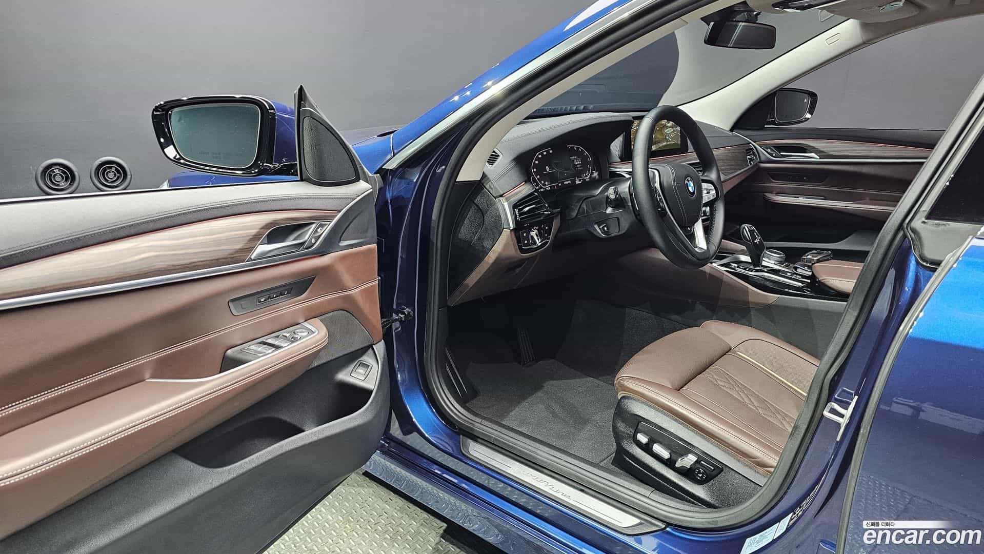 Gran Turismo BMW 2020.2-INNER-010