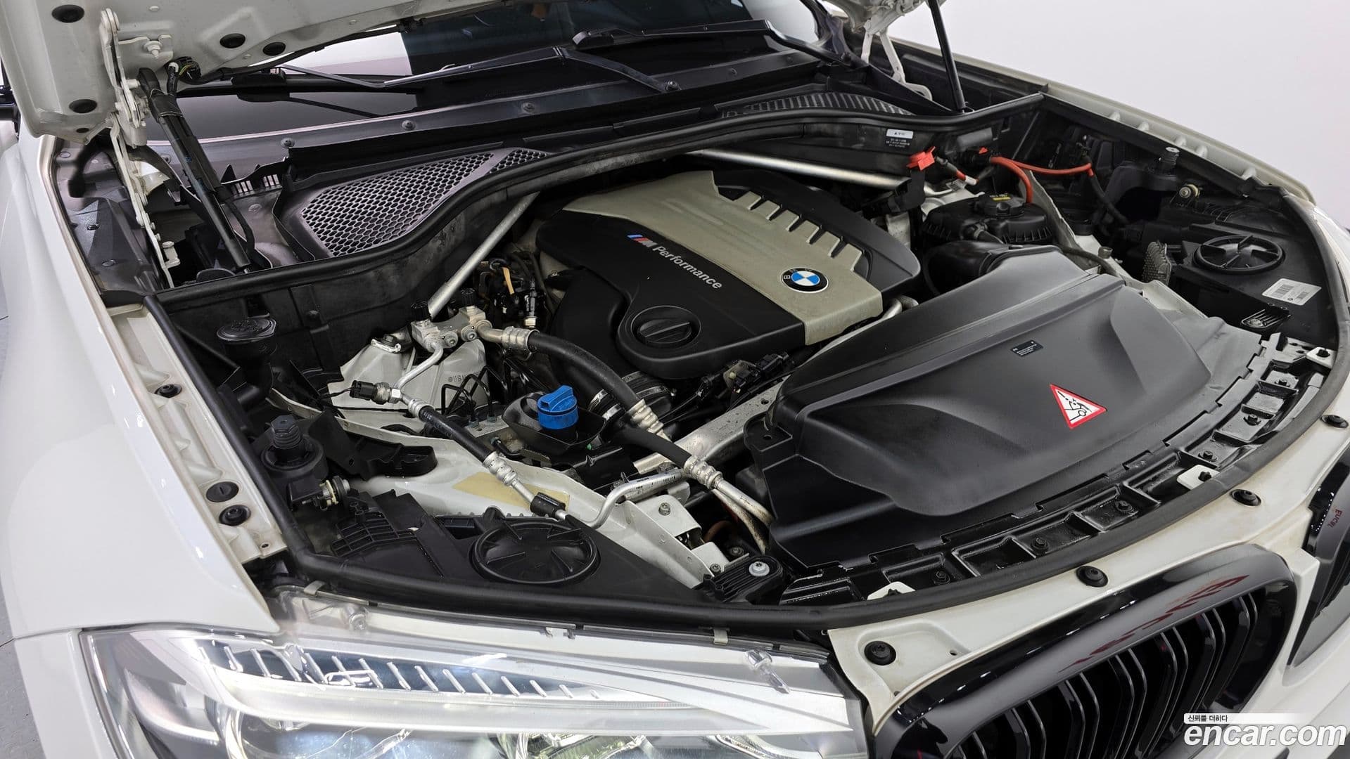 Main__Slider__Photo:X6 BMW 2017.3-5