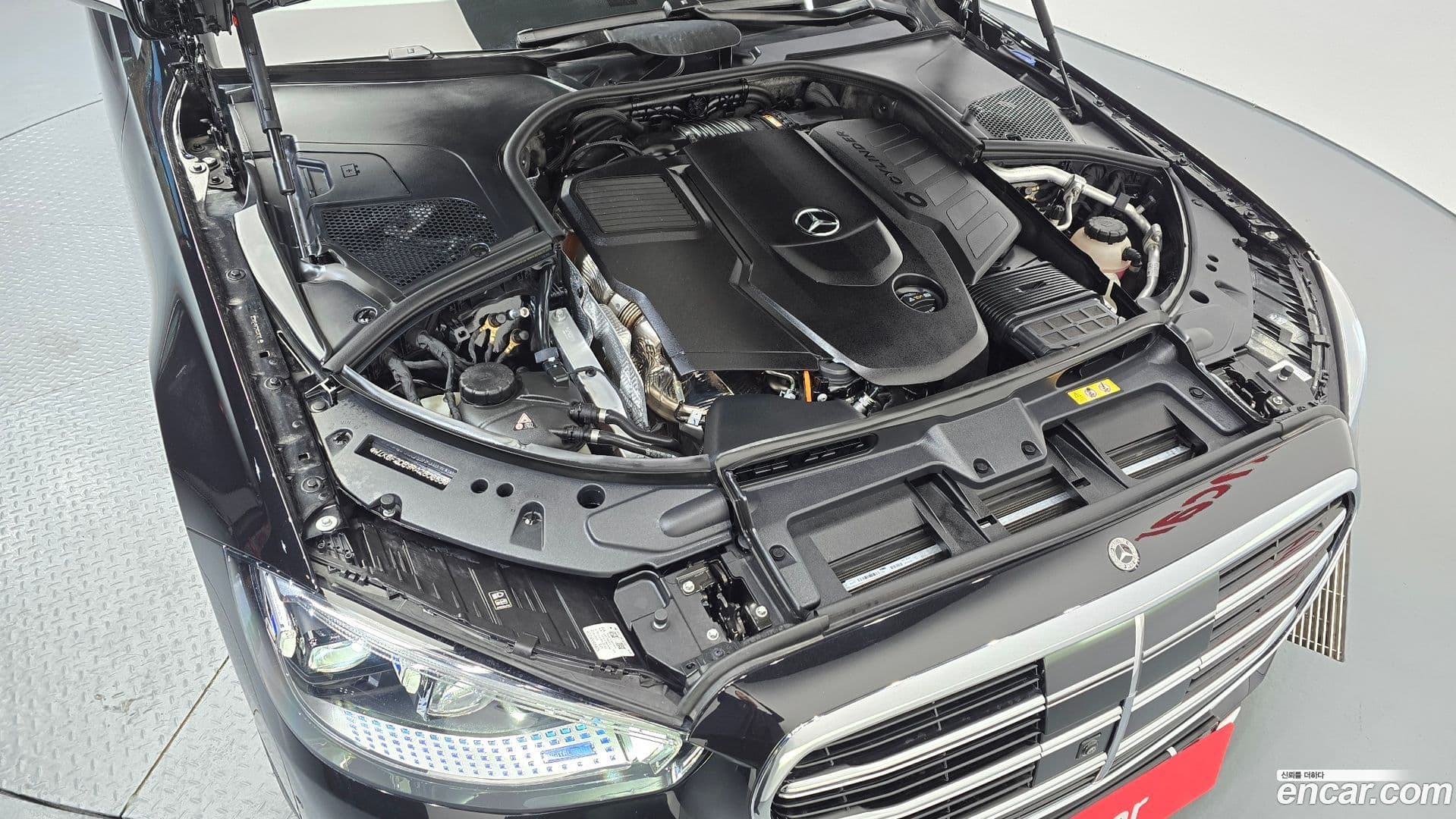 Main__Slider__Photo:S-Class Mercedes-Benz 2024.5-5