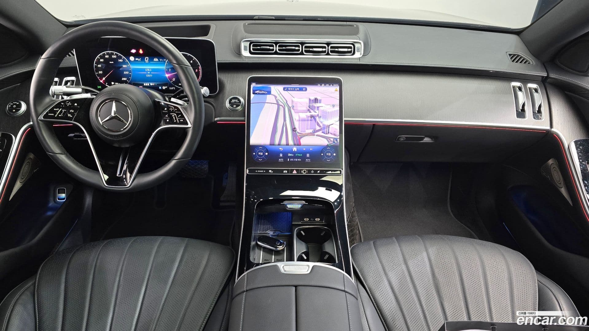 Main__Slider__Photo:S-Class Mercedes-Benz 2024.5-6