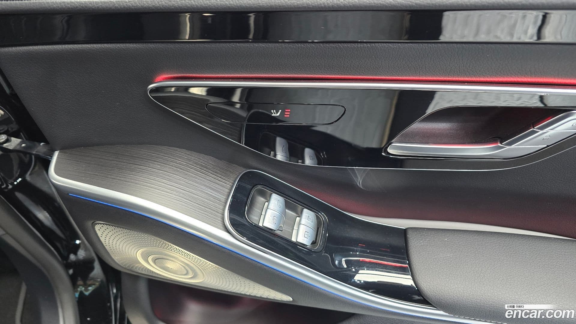 Main__Slider__Photo:S-Class Mercedes-Benz 2024.5-18