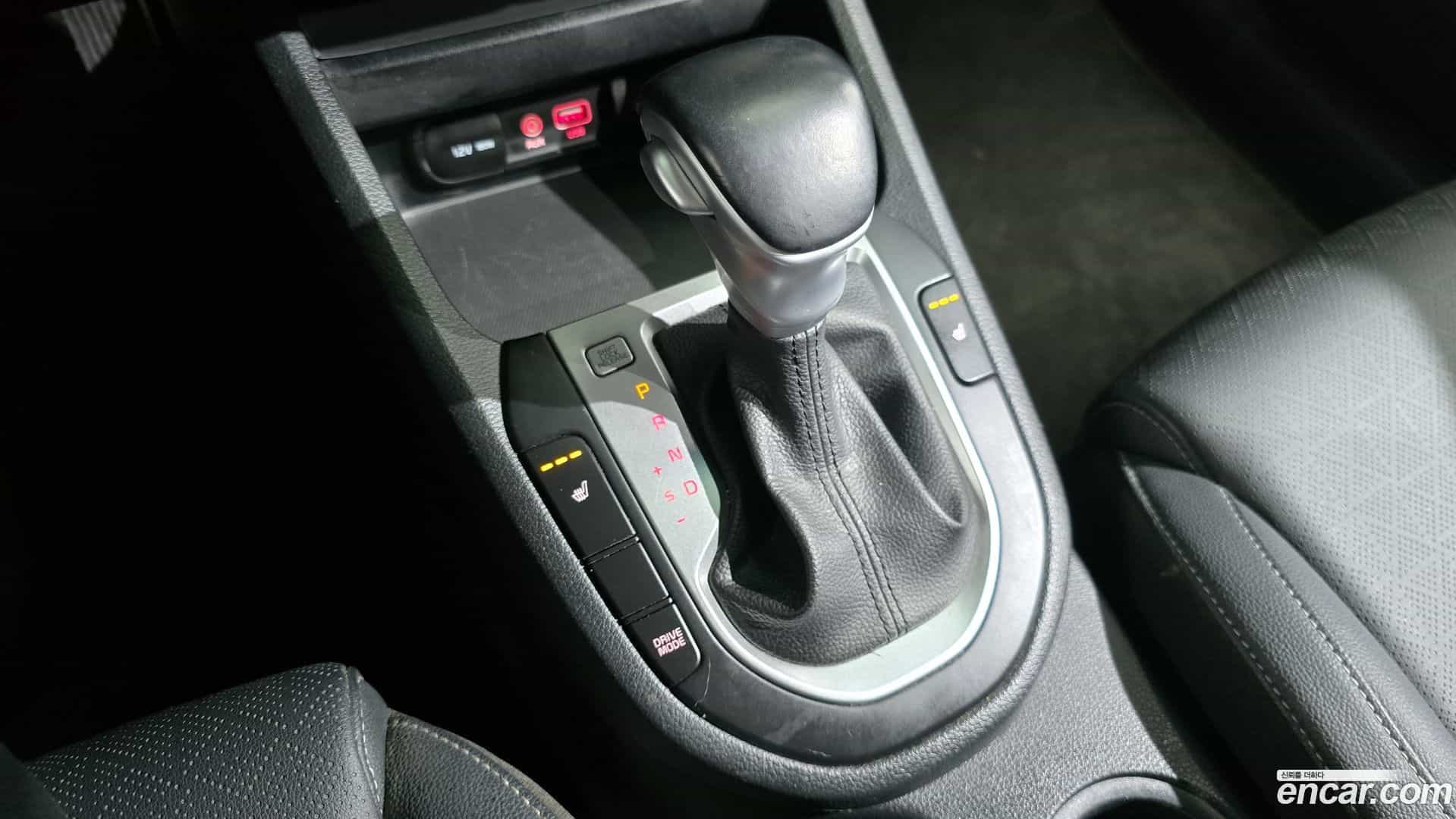 K3 Kia 2021.0-INNER-009