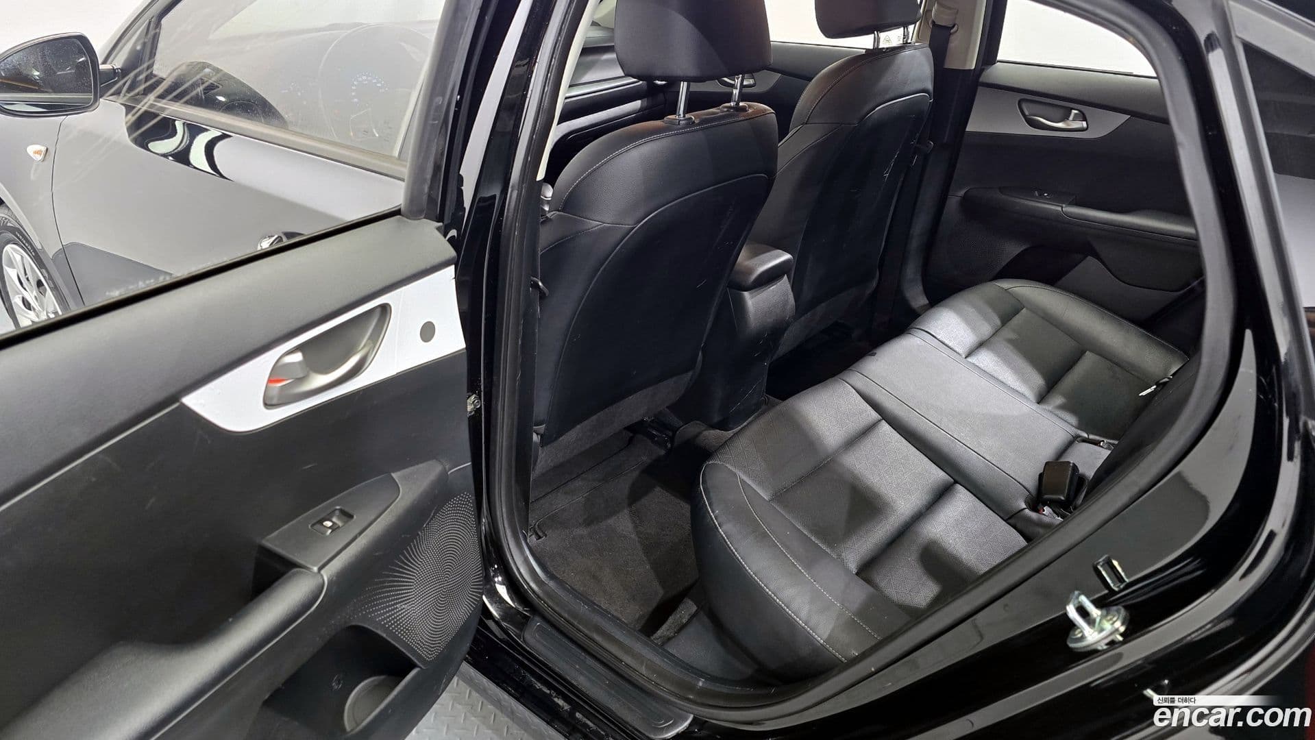 Main__Slider__Photo:K3 Kia 2021.0-10