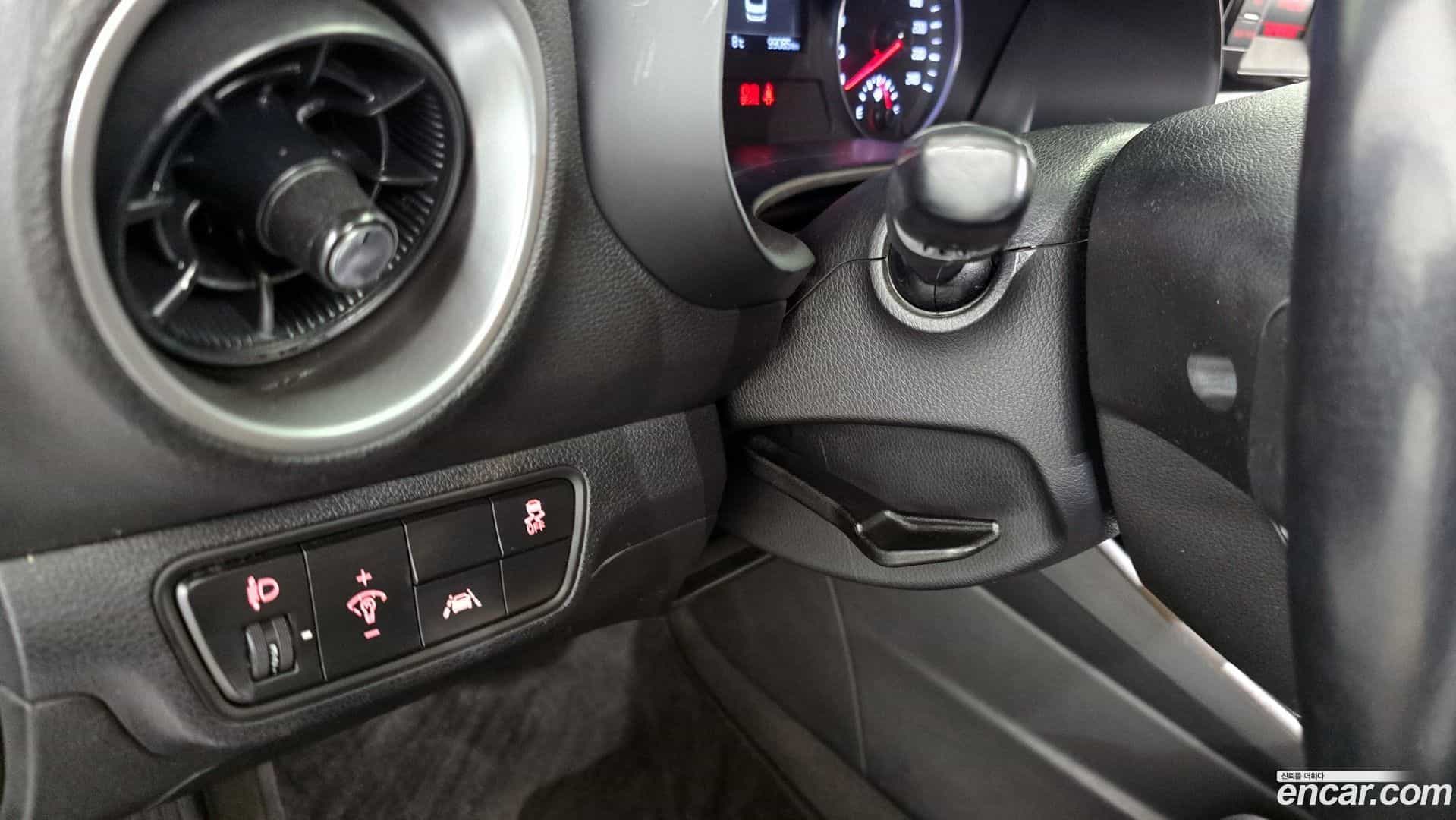 K3 Kia 2021.0-OPTION-019