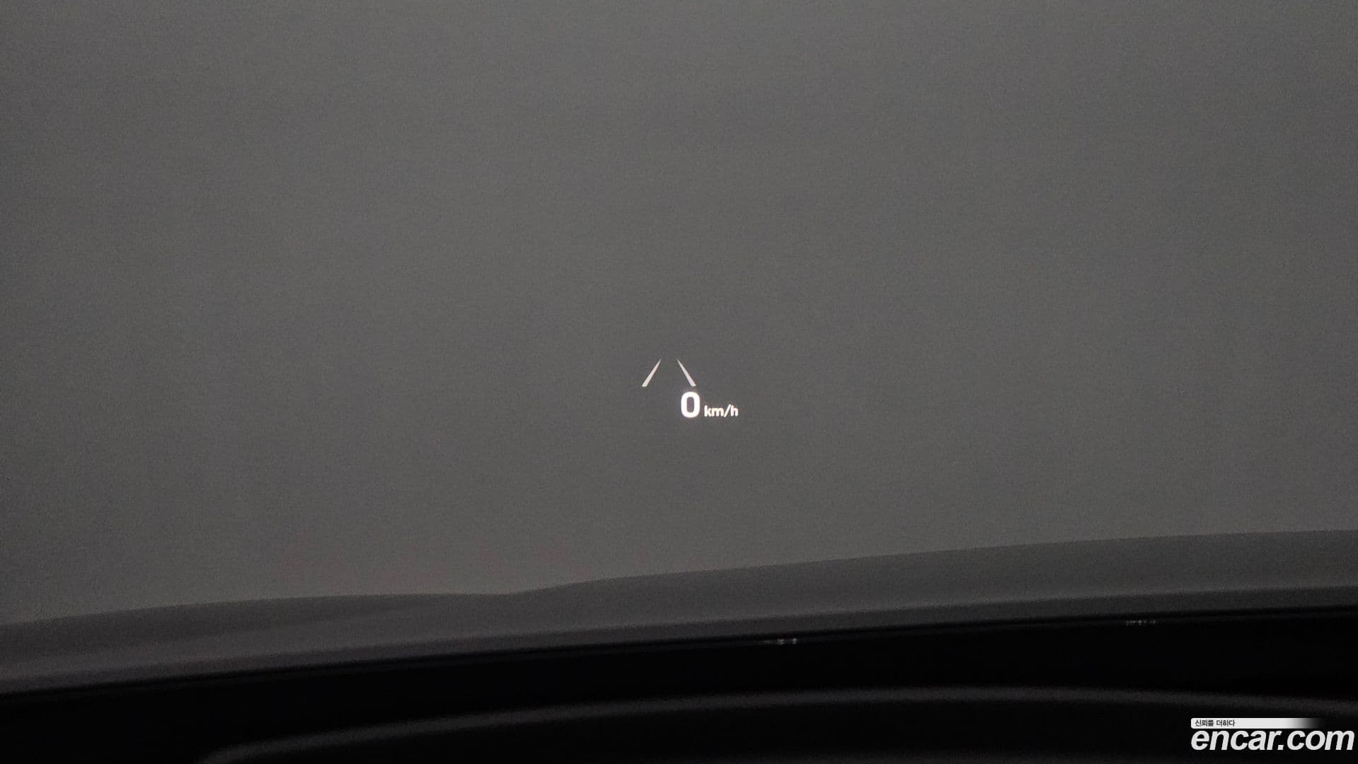 Main__Slider__Photo:Grandeur Hyundai 2018.10-12