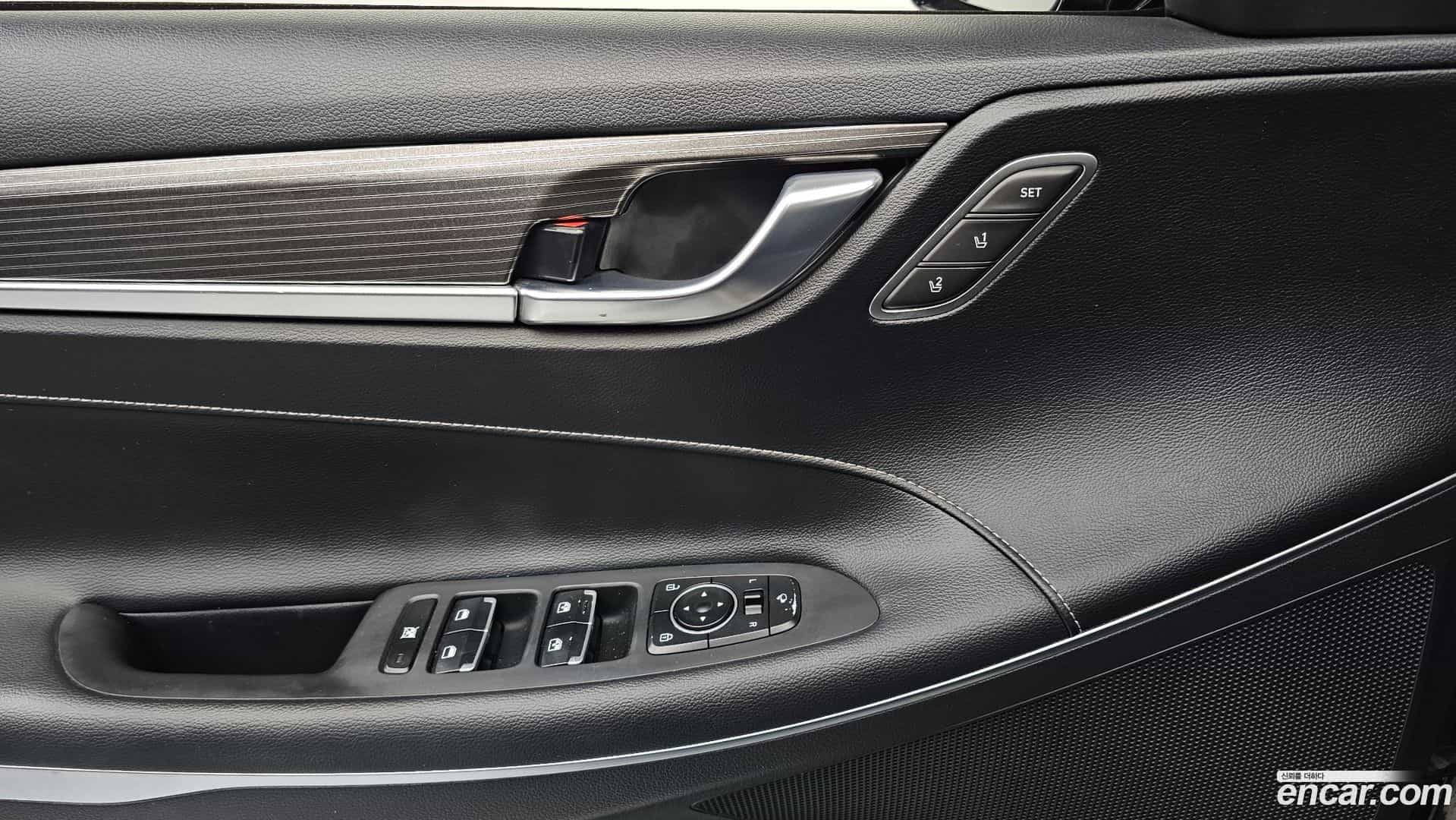 Grandeur Hyundai 2018.10-OPTION-018