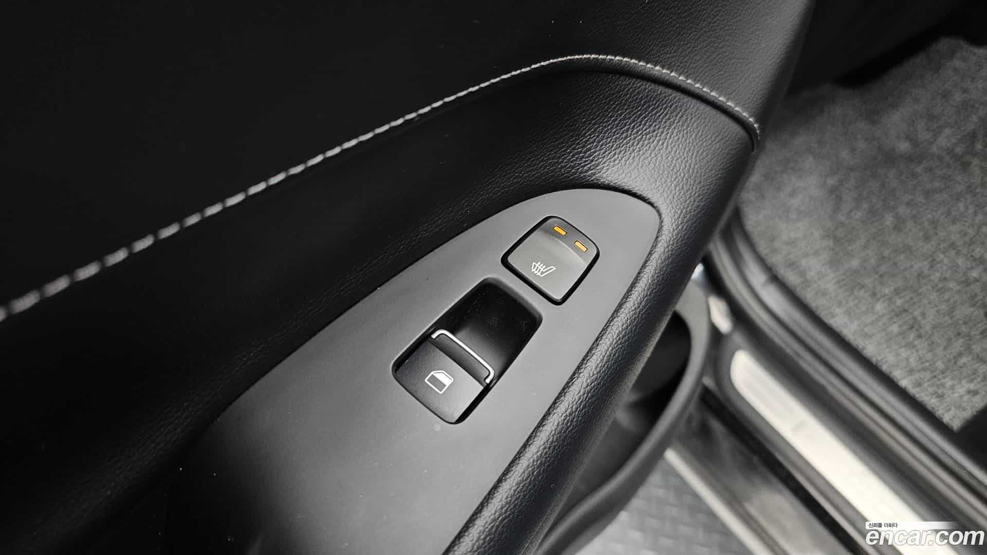 Grandeur Hyundai 2018.10-OPTION-023