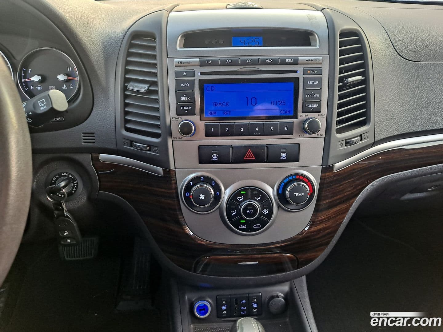 Main__Slider__Photo:Santafe Hyundai 2009.11-6