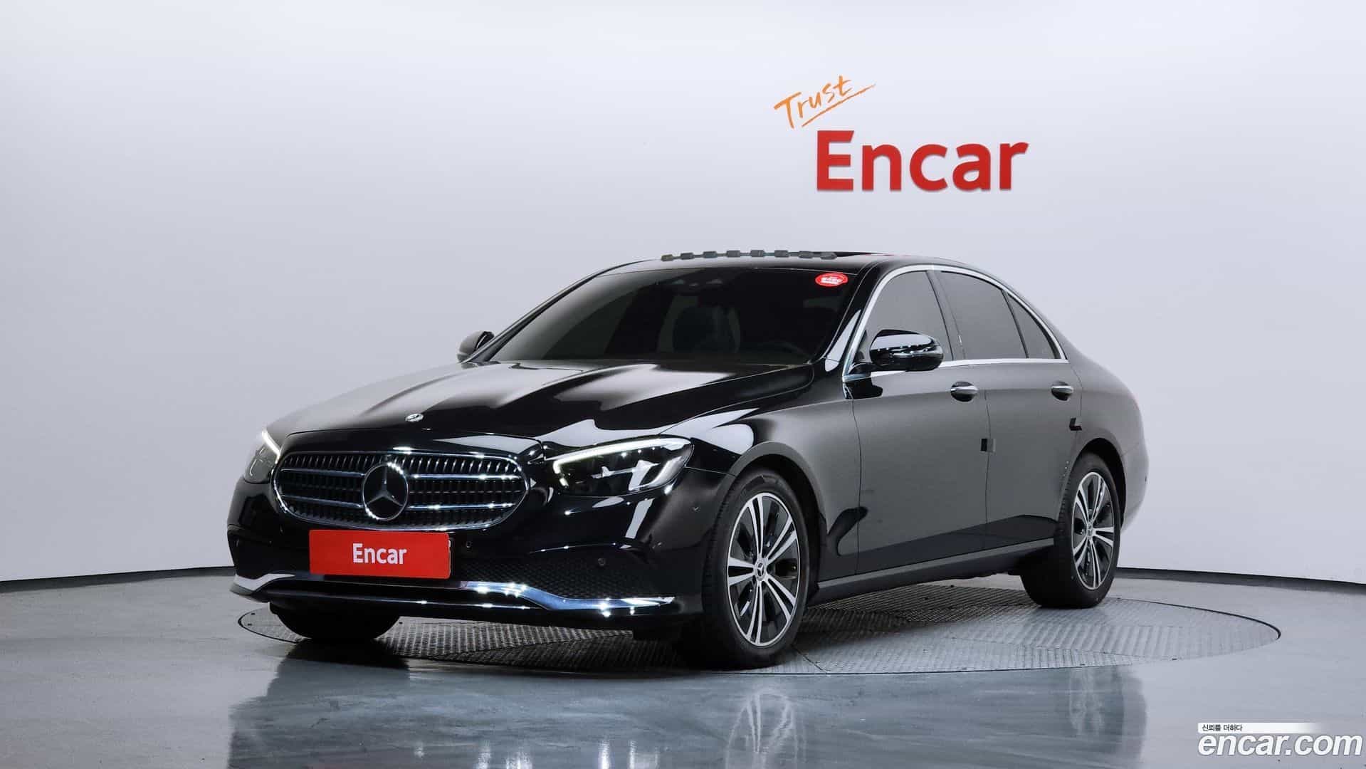 E-Class Mercedes-Benz 2022.1-OUTER-001