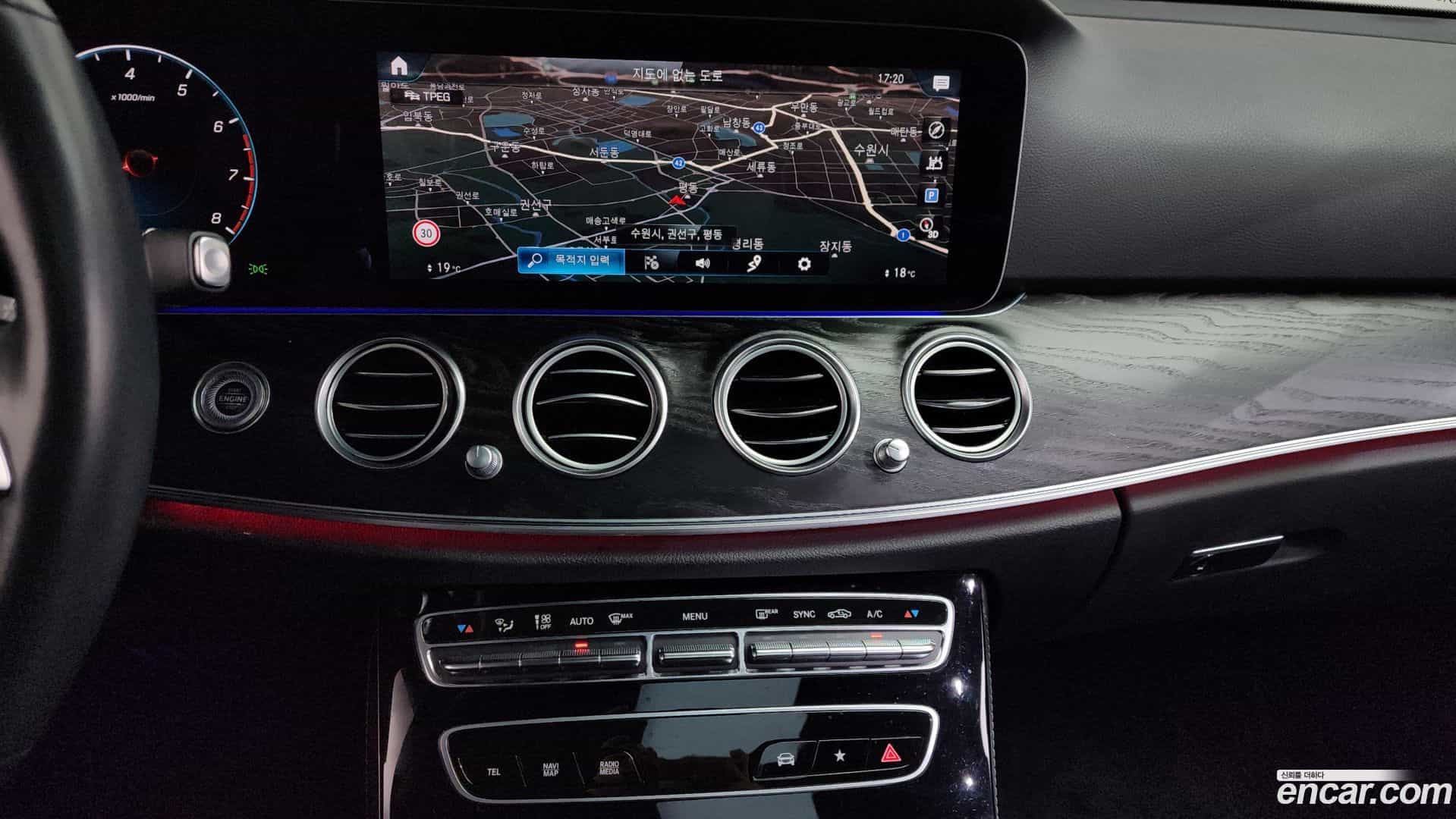 E-Class Mercedes-Benz 2022.1-OPTION-018