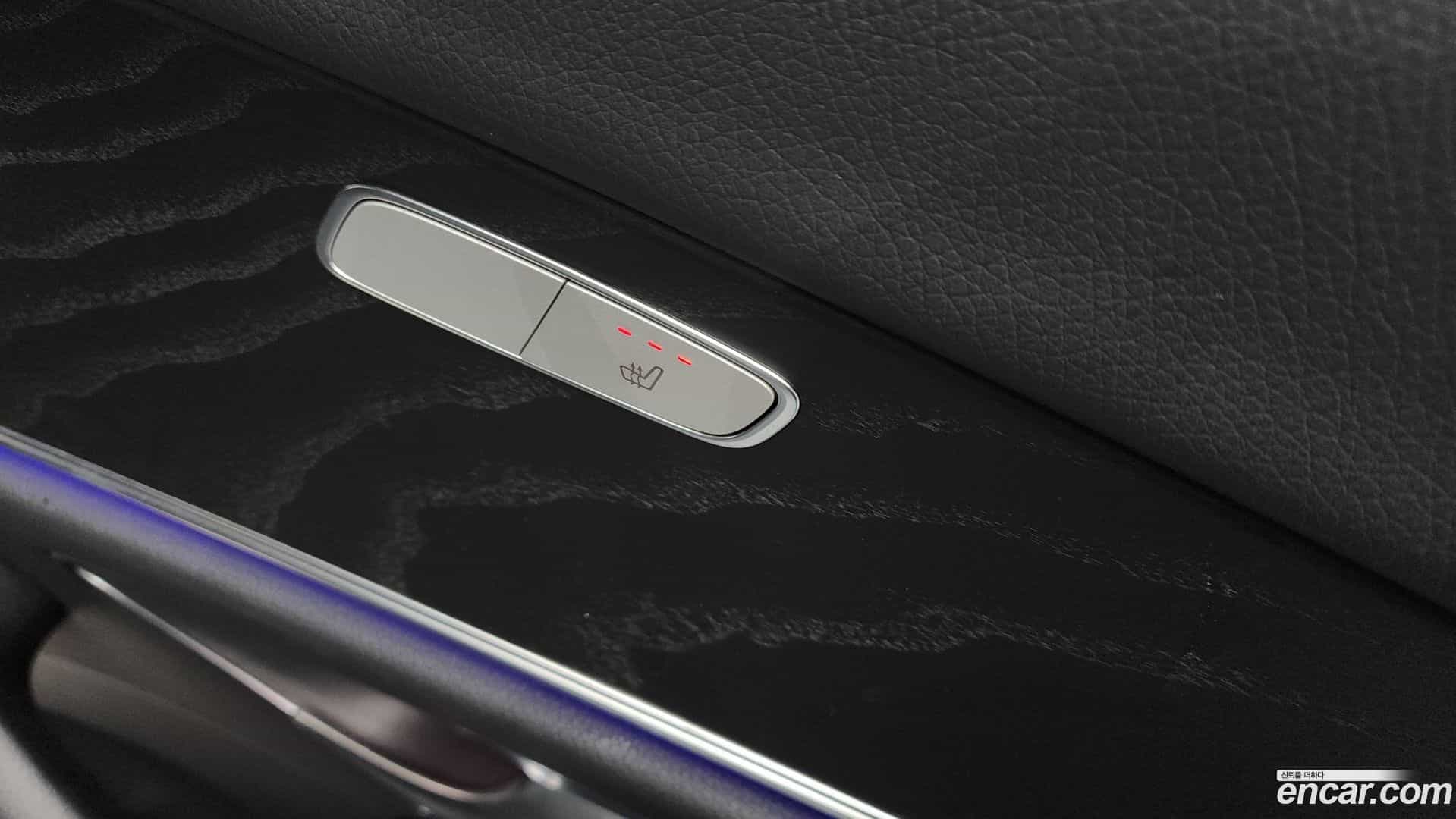 E-Class Mercedes-Benz 2022.1-OPTION-022