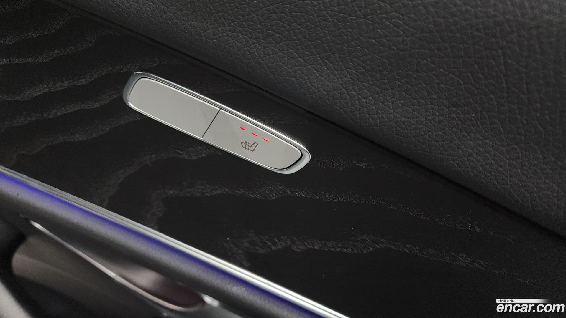 Main__Slider__Photo:E-Class Mercedes-Benz 2022.1-17