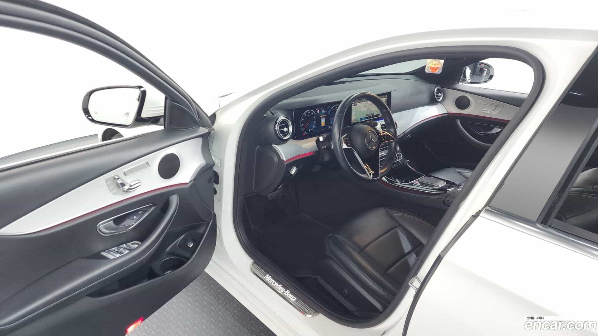 E-Class Mercedes-Benz 2021.3-INNER-010