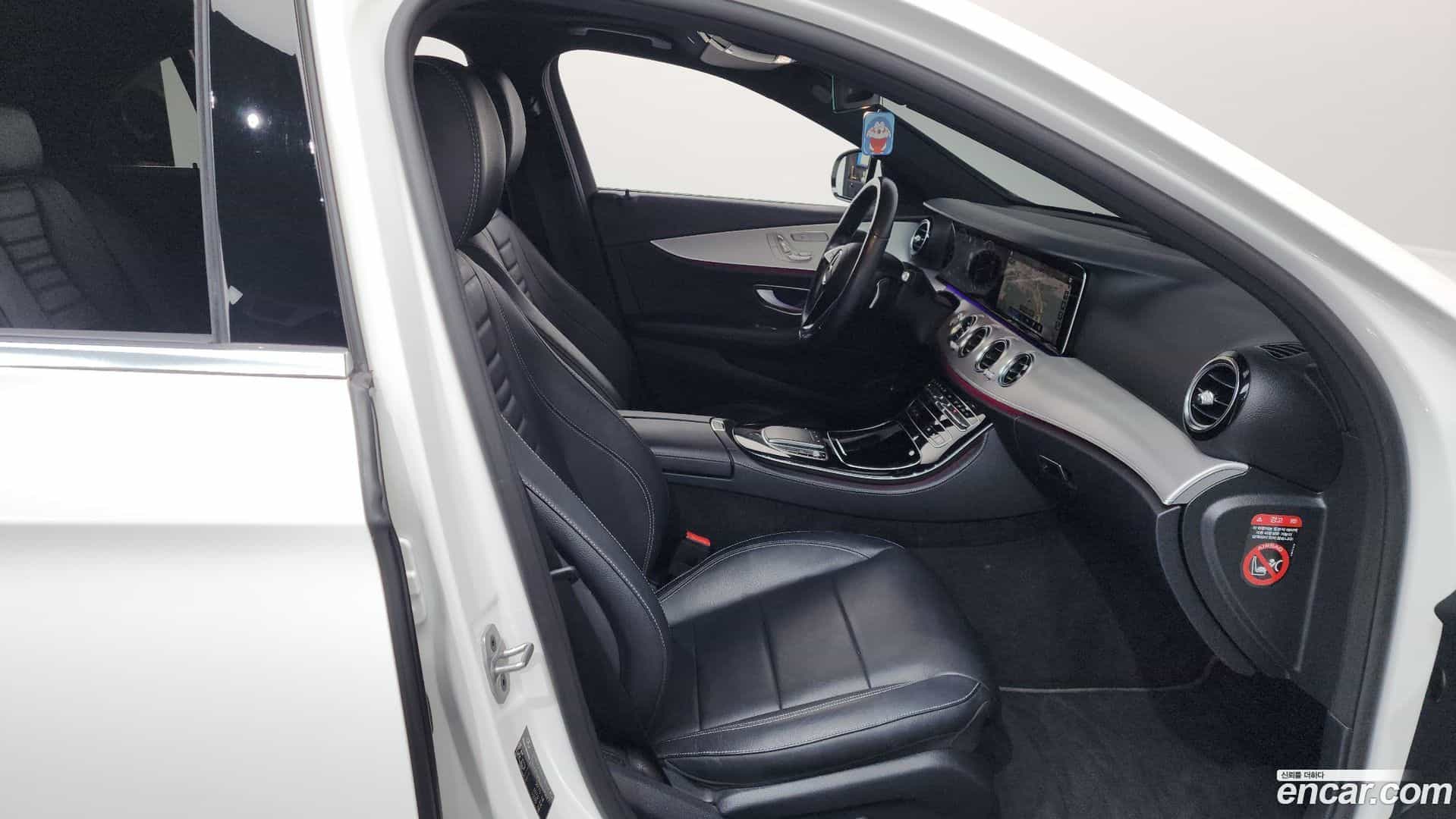 E-Class Mercedes-Benz 2021.3-OPTION-015