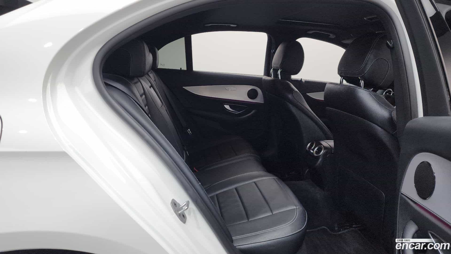 E-Class Mercedes-Benz 2021.3-OPTION-016