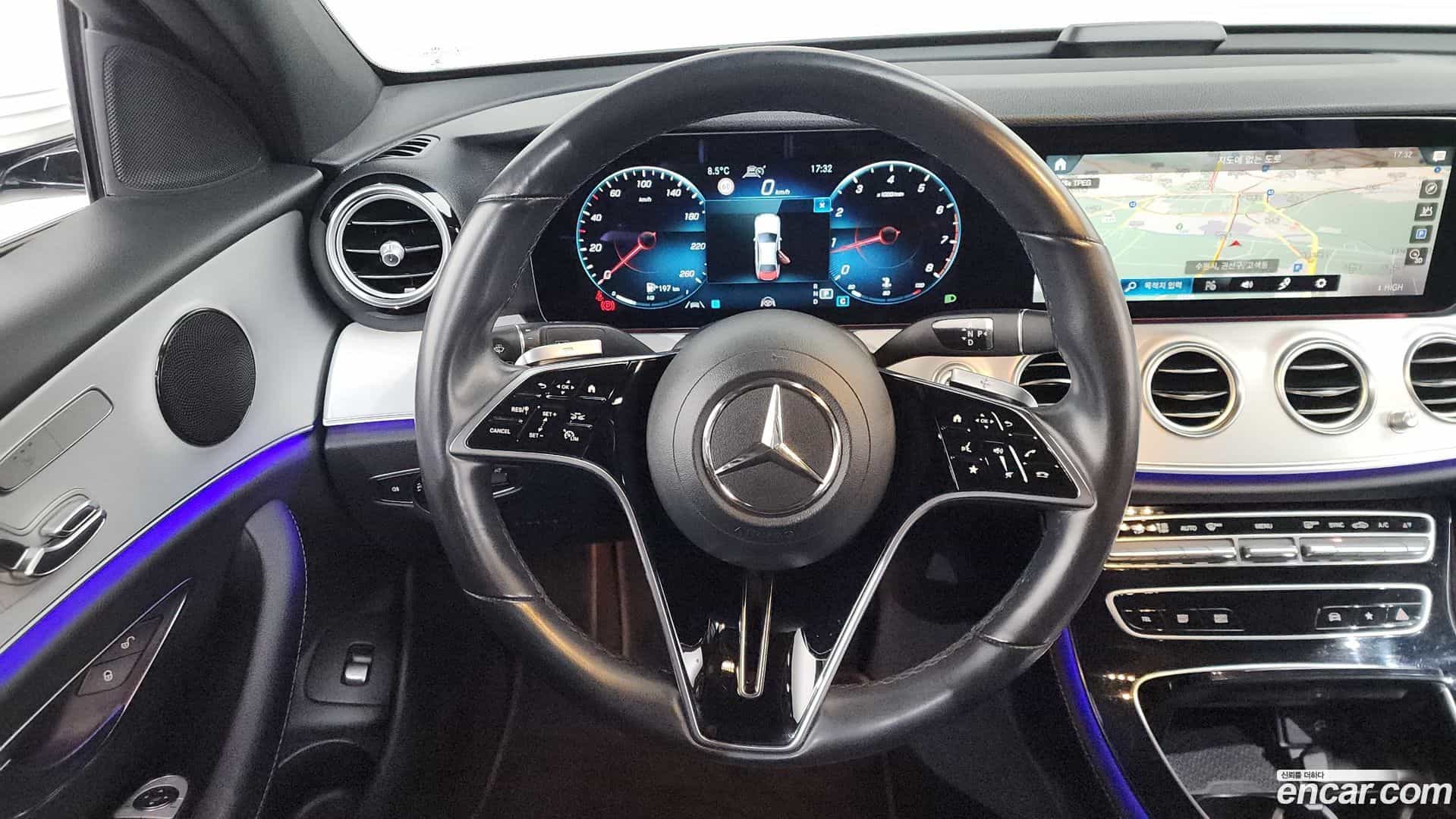 E-Class Mercedes-Benz 2021.3-OPTION-017