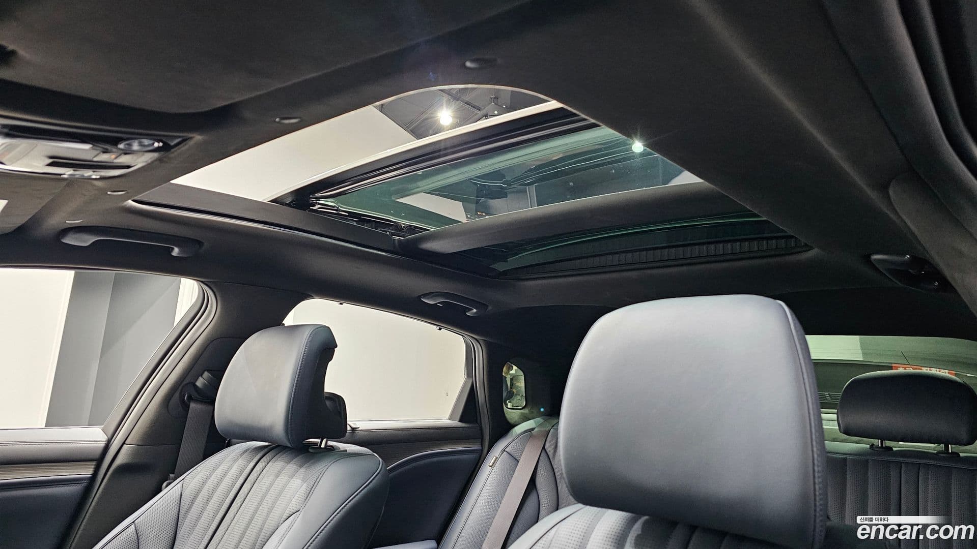 Main__Slider__Photo:K8 Kia 2024.8-18