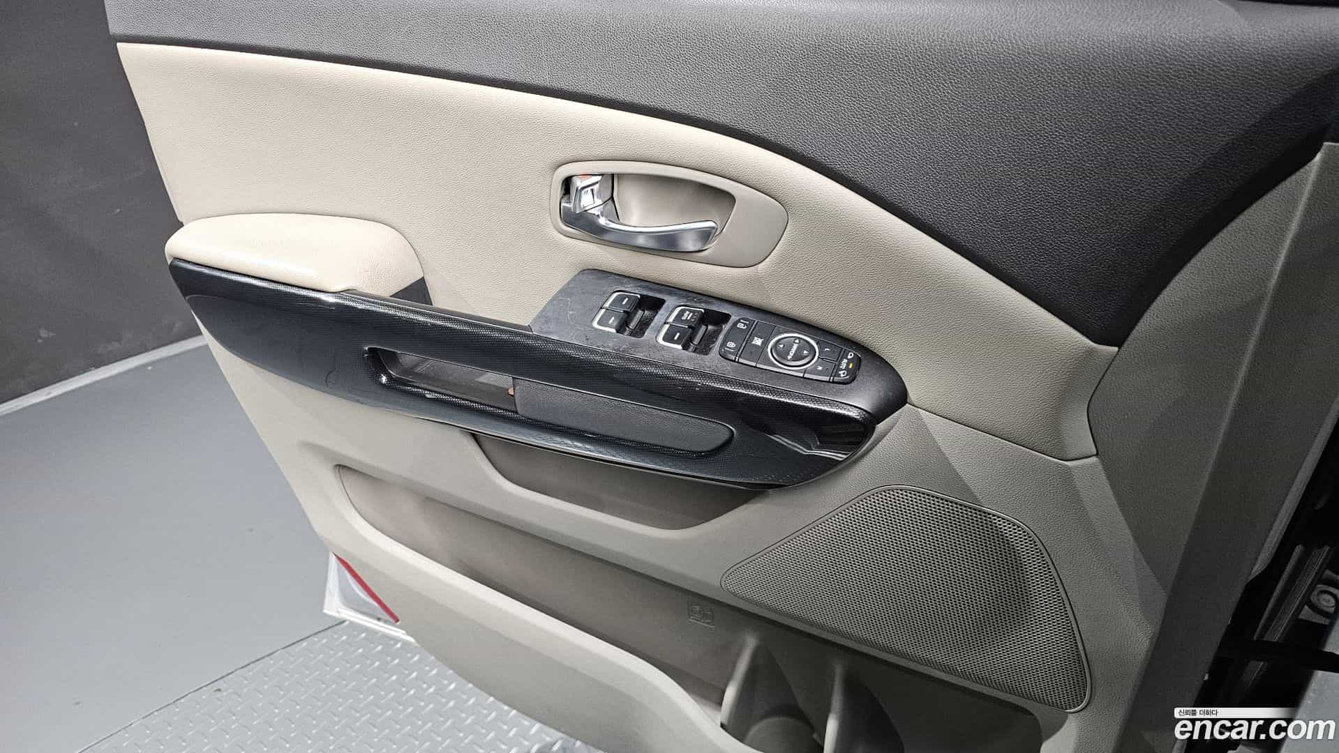 Canival Kia 2014.9-OPTION-018