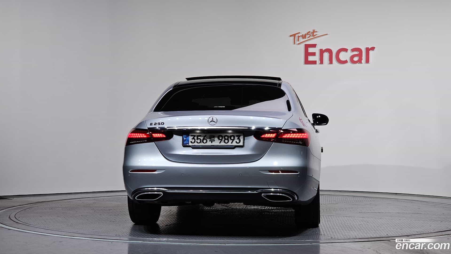 E-Class Mercedes-Benz 2020.10-OUTER-004