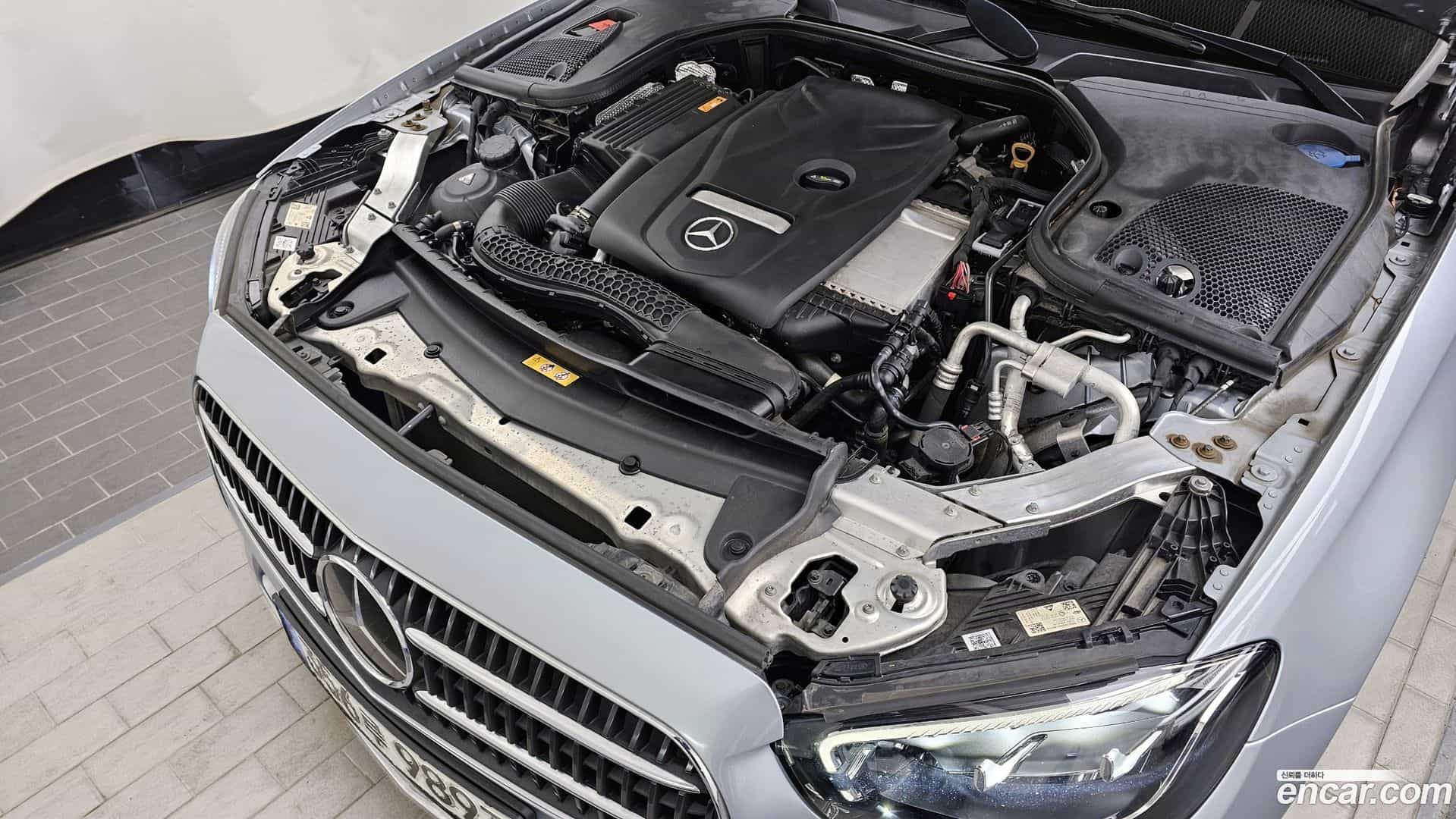 E-Class Mercedes-Benz 2020.10-INNER-006