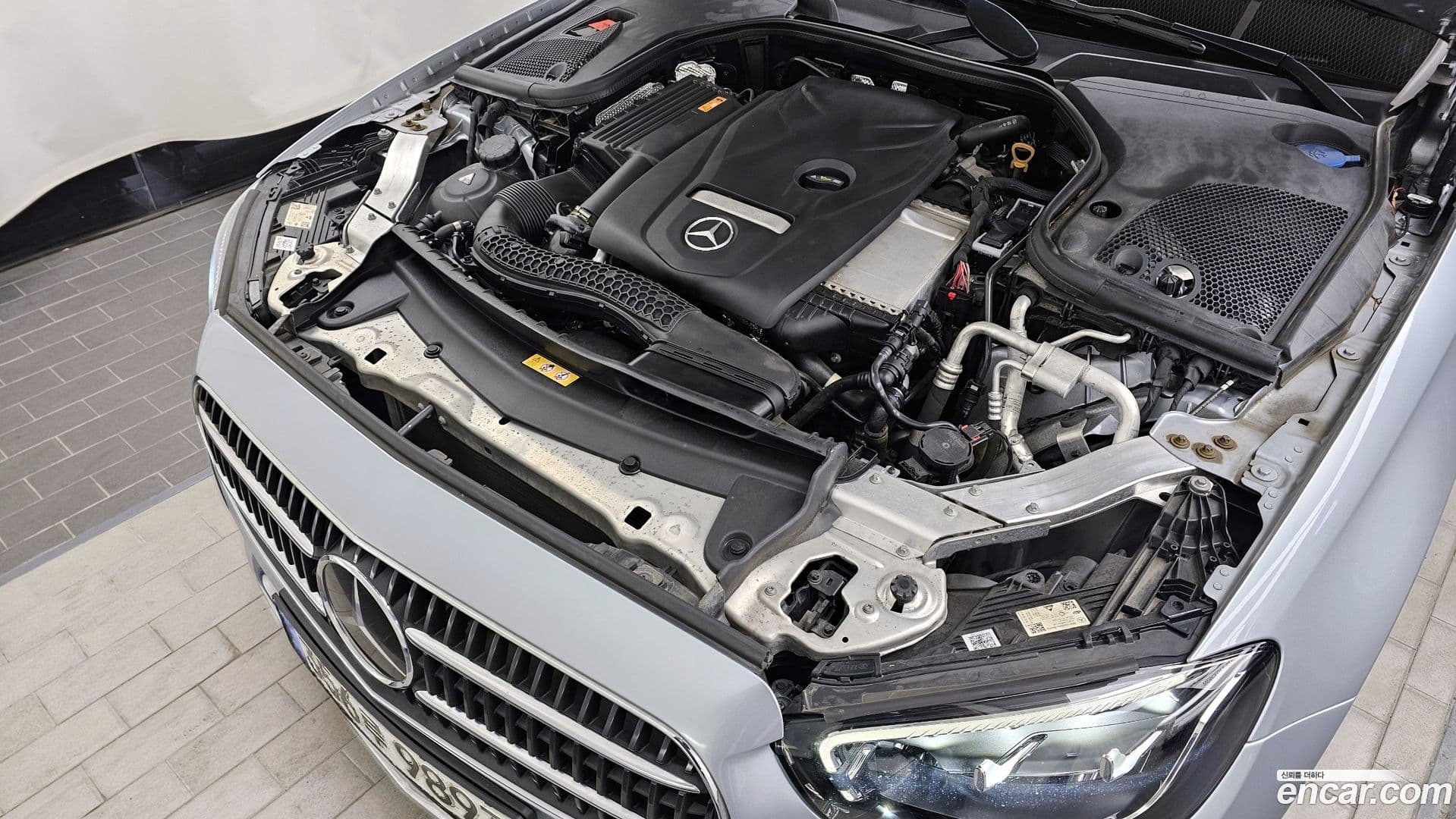 Main__Slider__Photo:E-Class Mercedes-Benz 2020.10-5