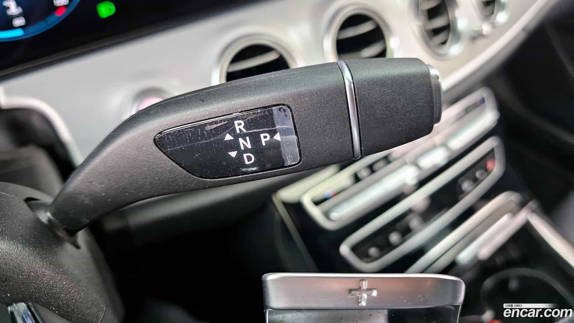 E-Class Mercedes-Benz 2020.10-INNER-009