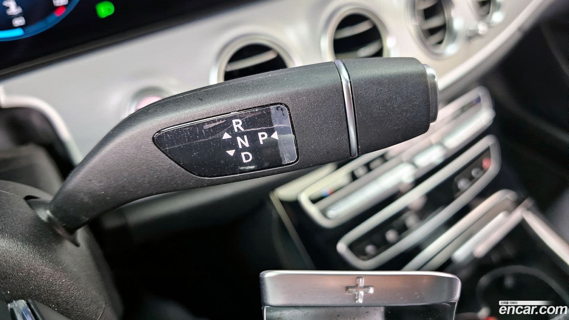 Main__Slider__Photo:E-Class Mercedes-Benz 2020.10-8