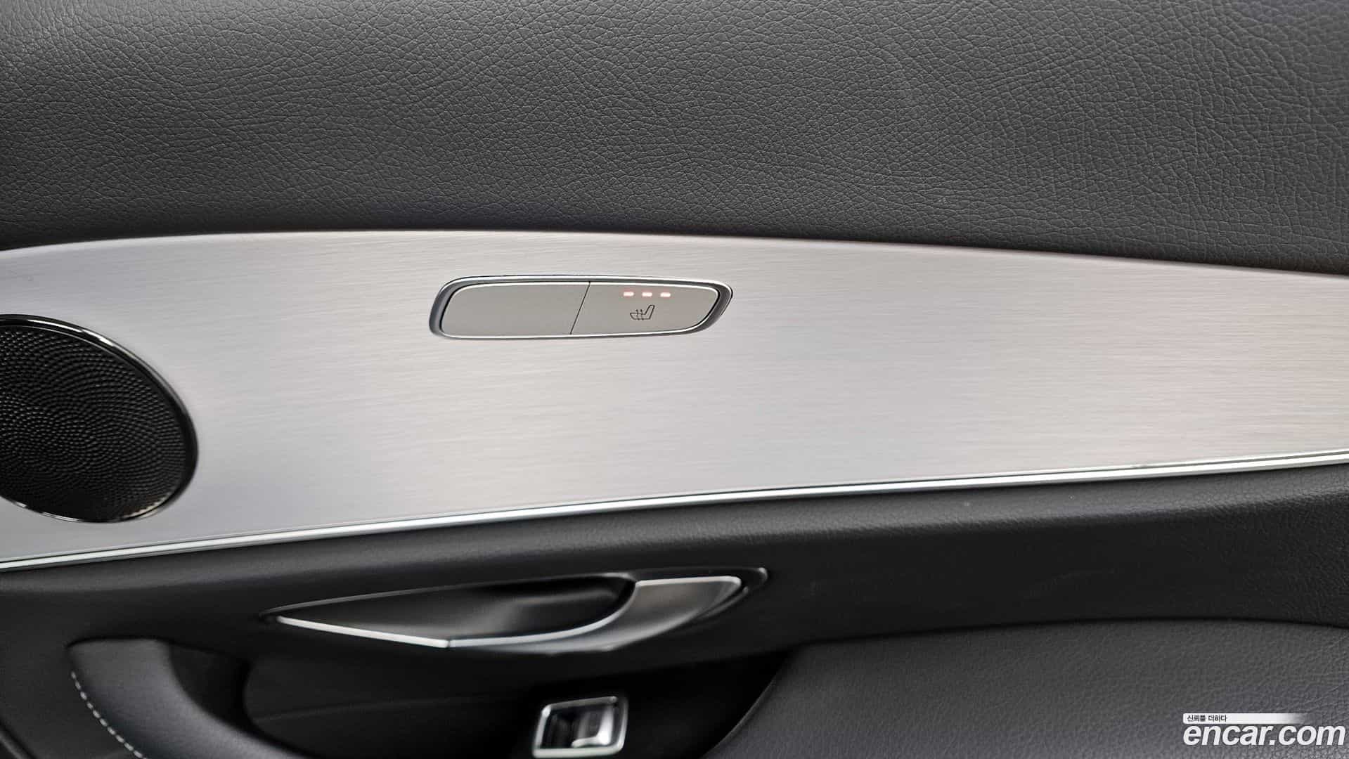 E-Class Mercedes-Benz 2020.10-OPTION-022