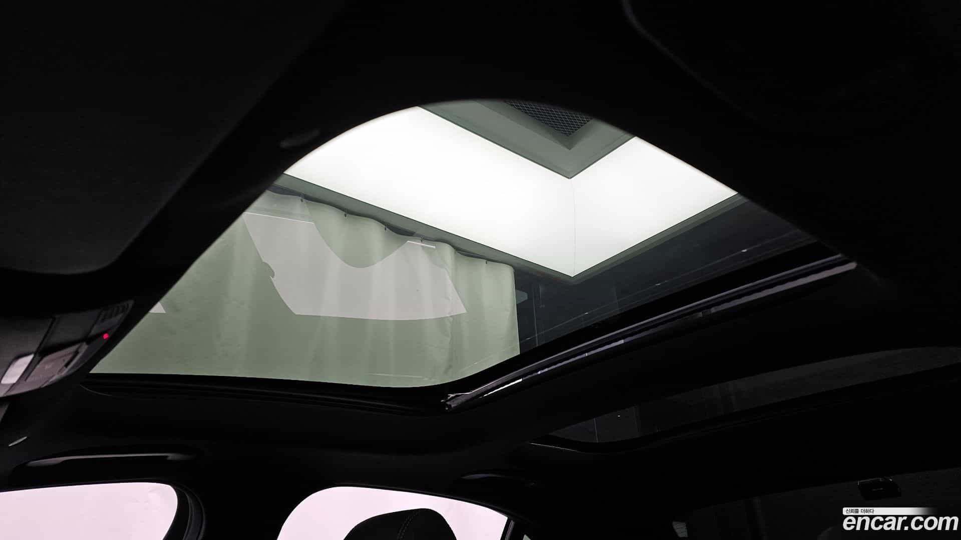 E-Class Mercedes-Benz 2020.10-OPTION-023