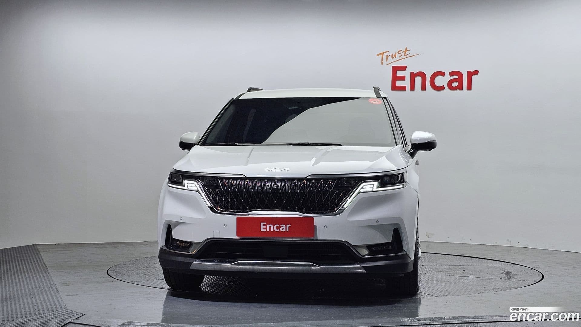 Main__Slider__Photo:Canival Kia 2023.0-2