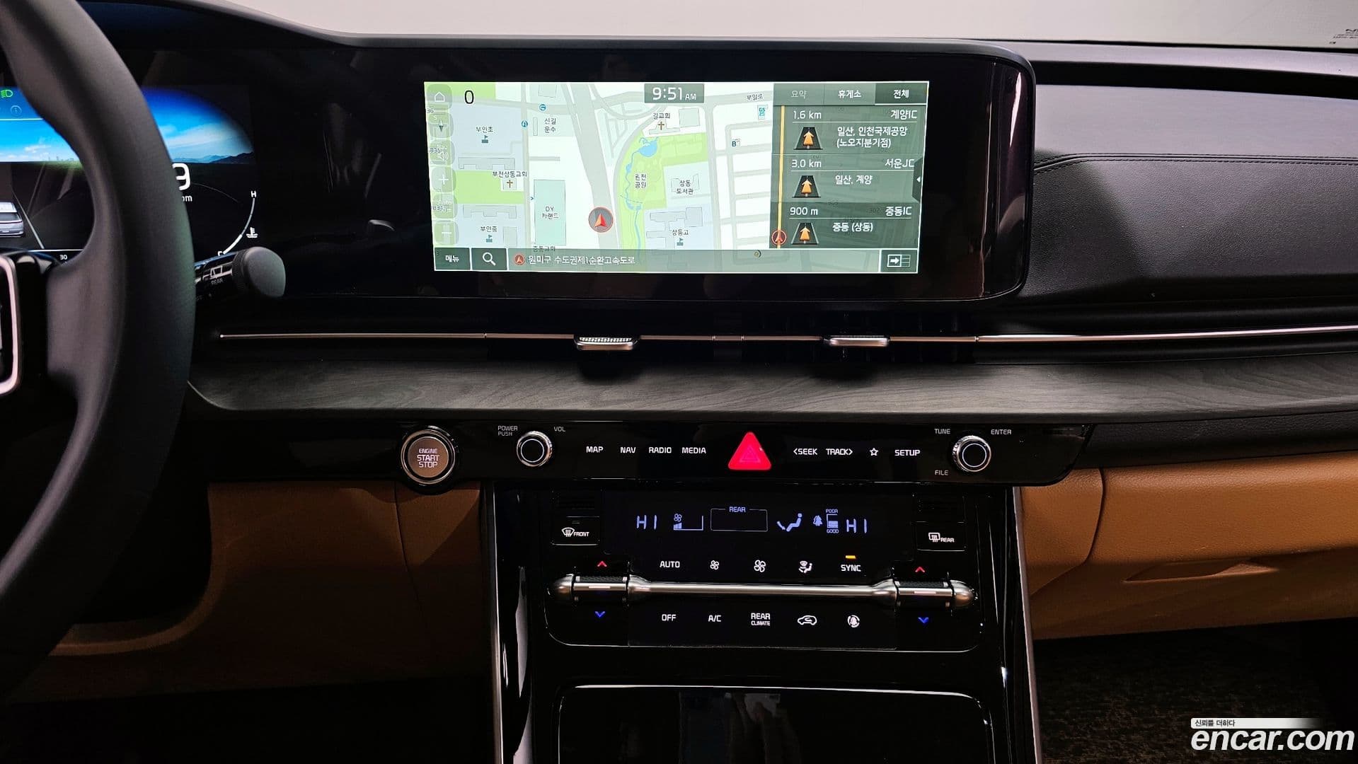 Main__Slider__Photo:Canival Kia 2023.0-13