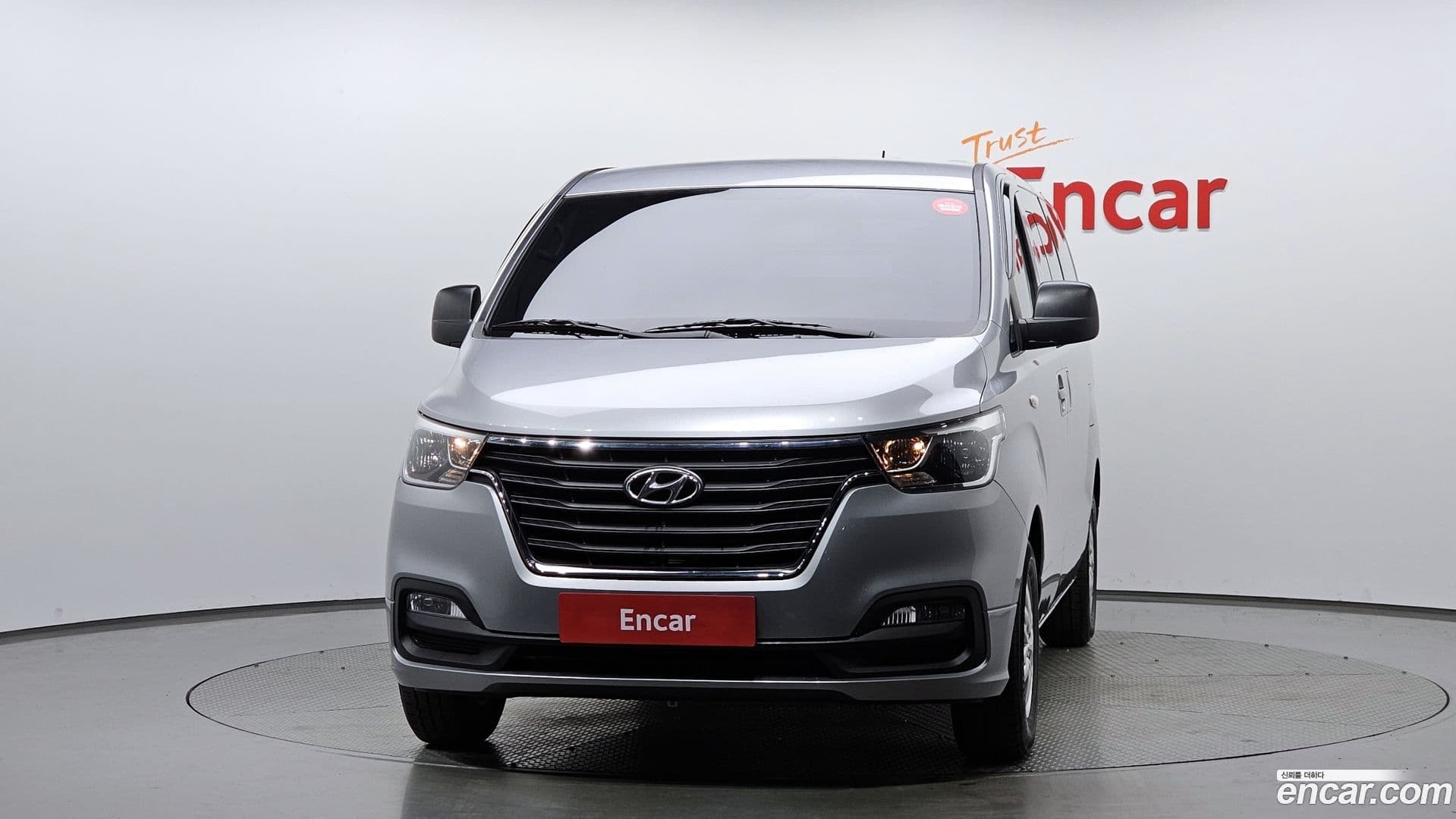 Main__Slider__Photo:Starex Hyundai 2018.10-2