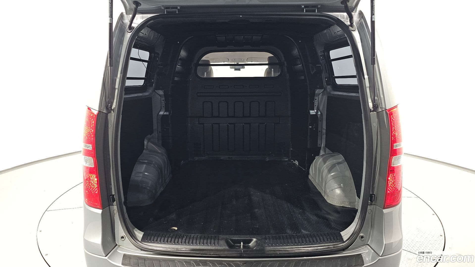 Main__Slider__Photo:Starex Hyundai 2018.10-19